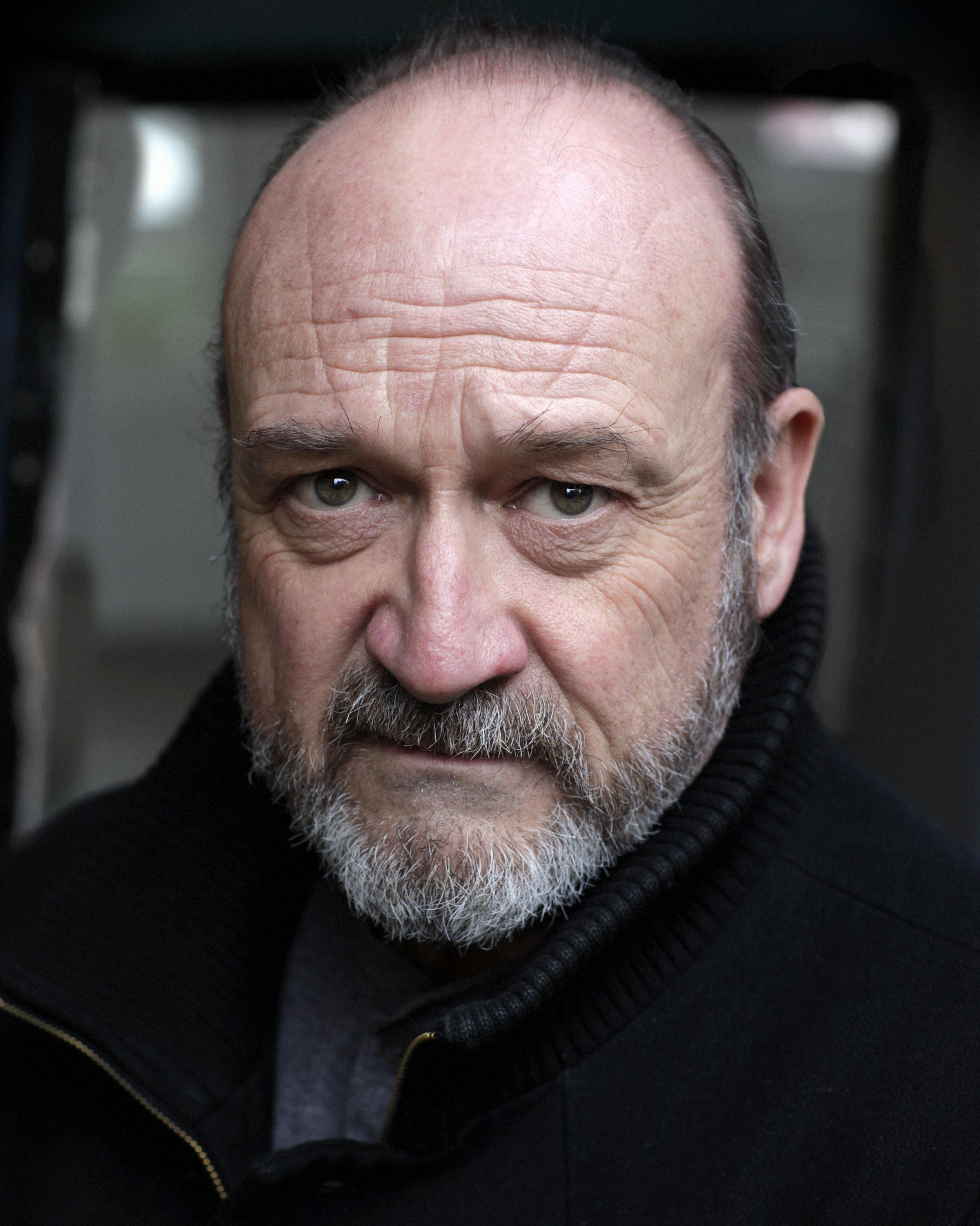 actor Andrew Caley large photo