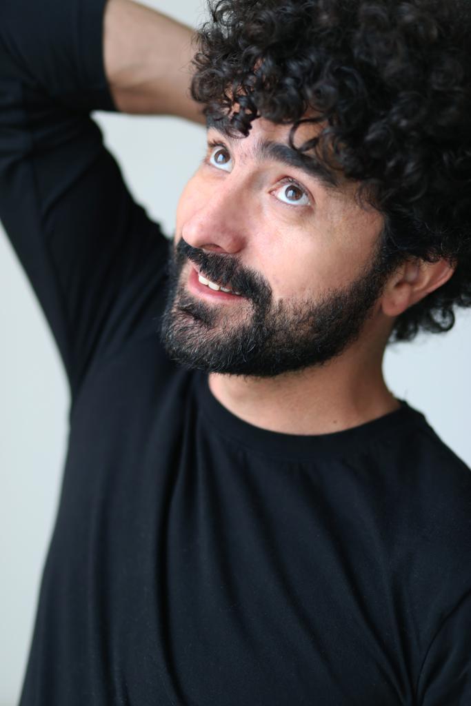 actor Oswaldo Zárate large photo