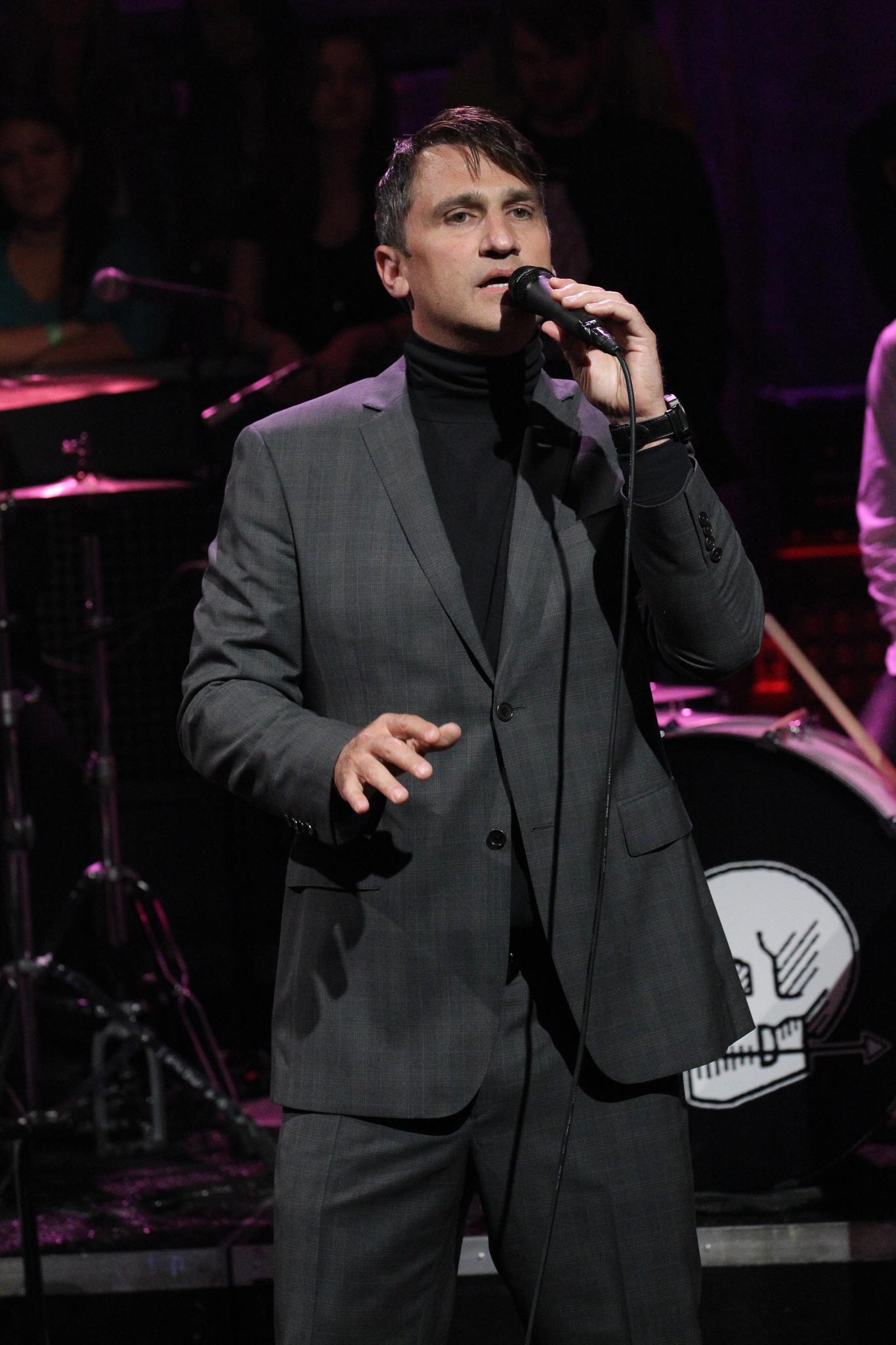 actor Greg Dulli large photo