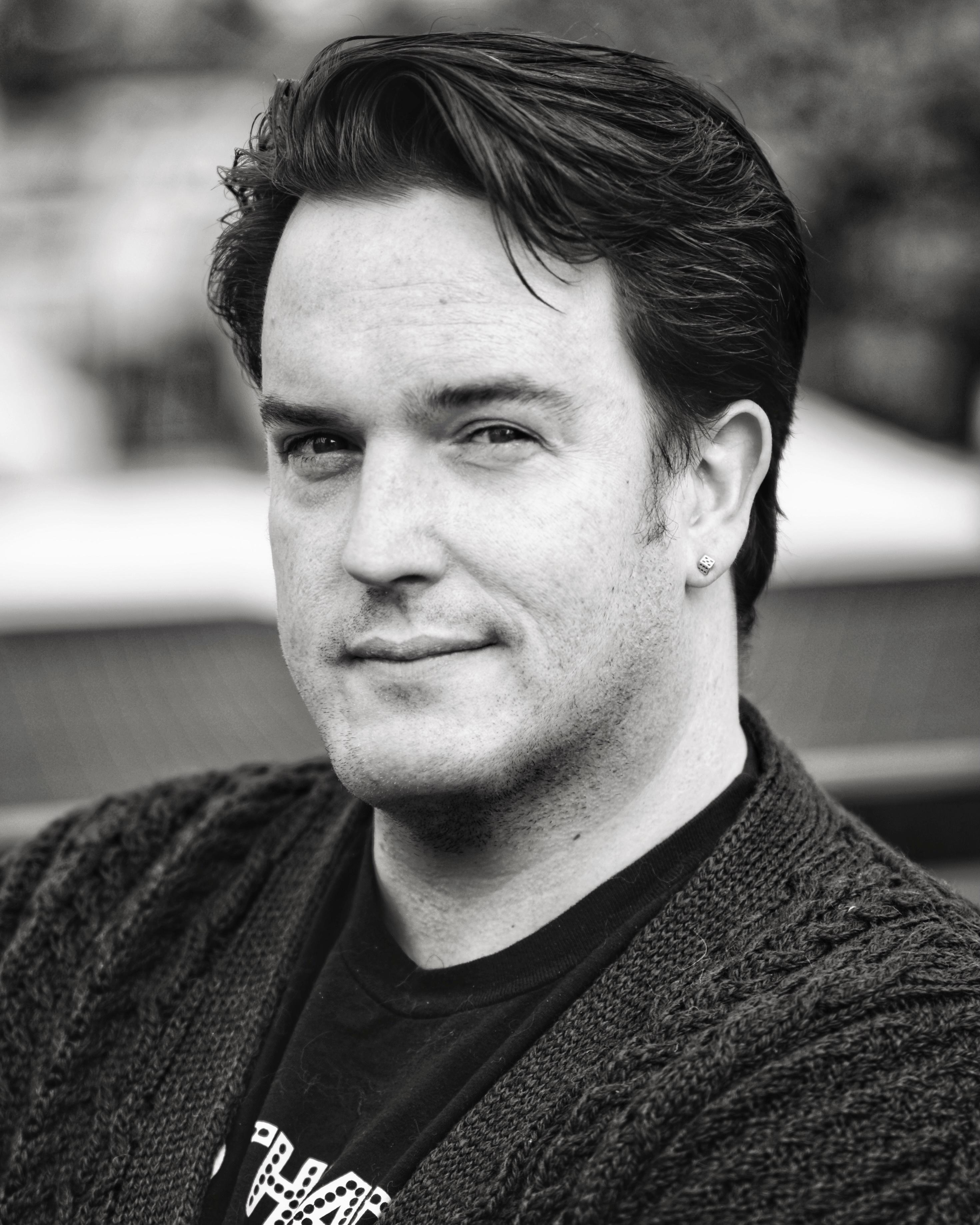 actor Bill Newton large photo