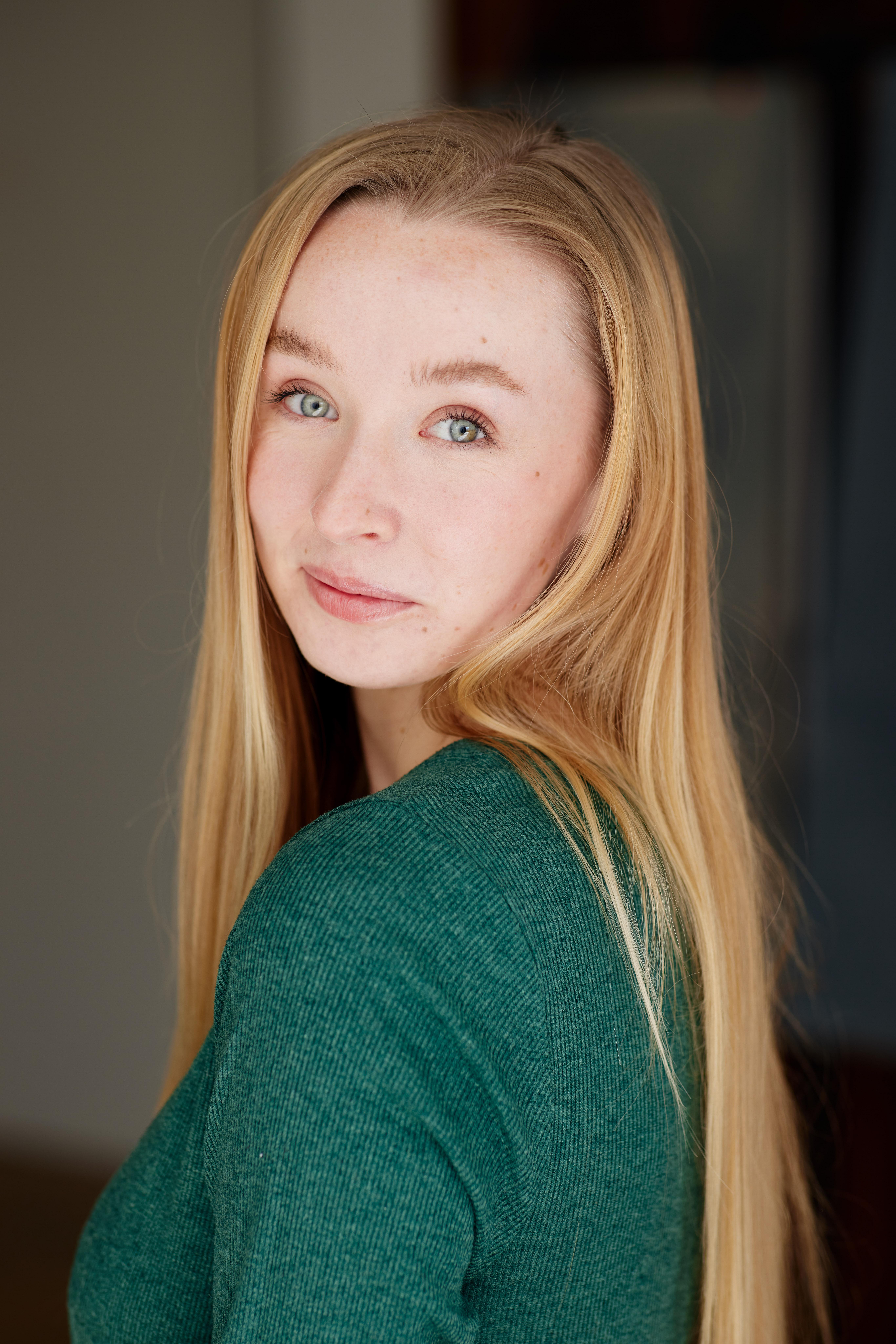 actor Aedin Waldorf large photo