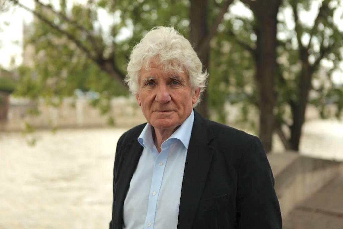 actor Anthony Summers large photo