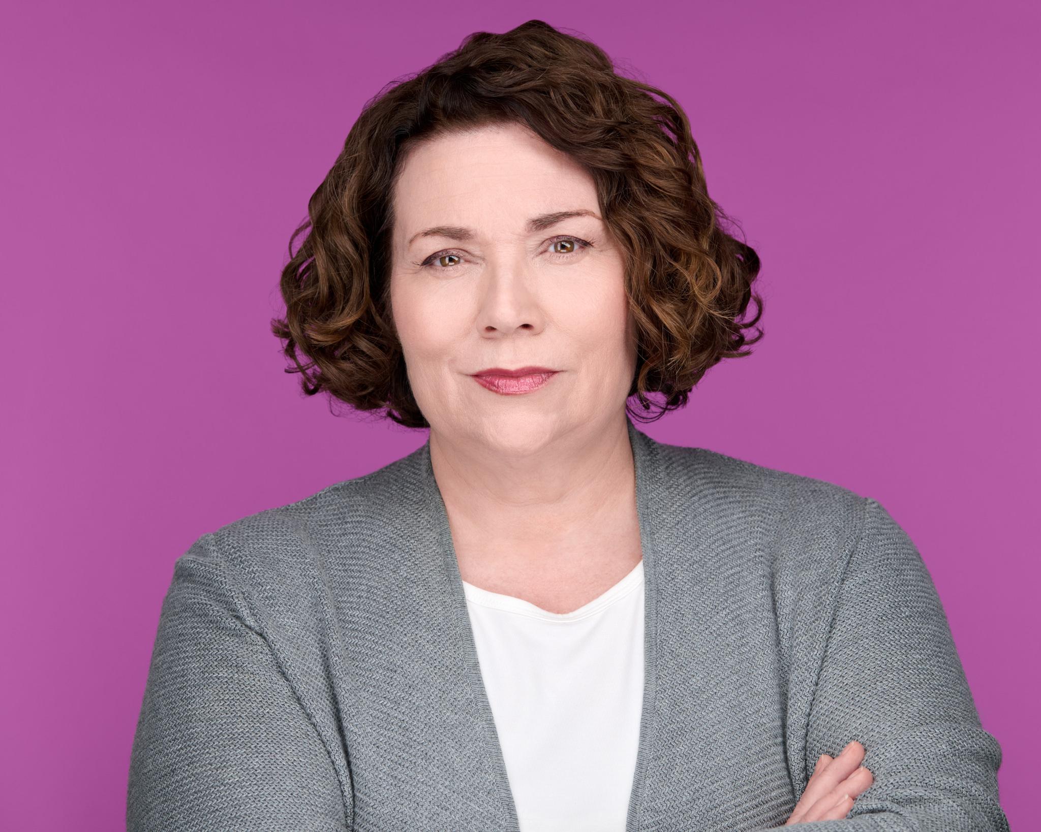 actor Paula MacPherson large photo