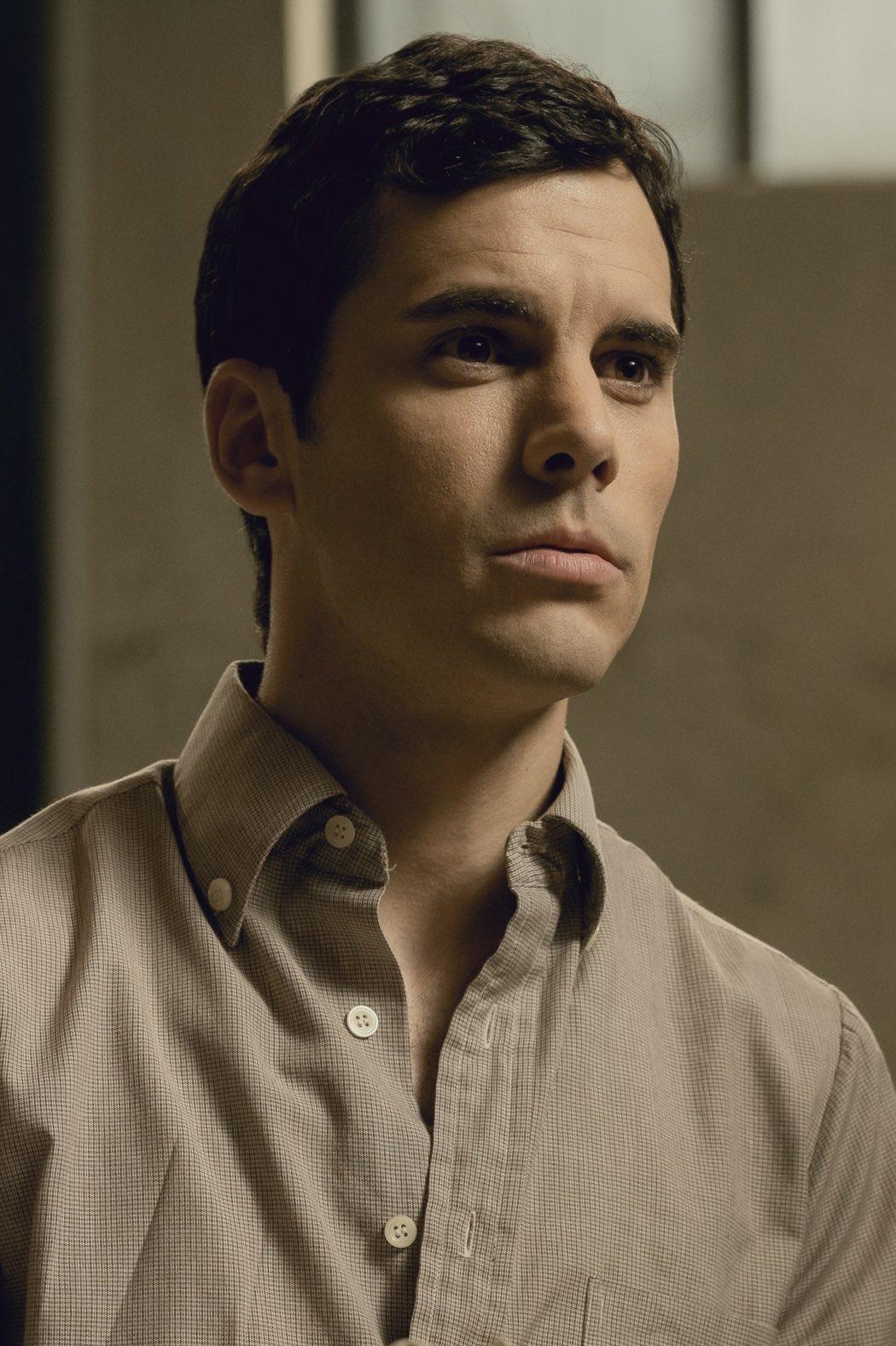 actor Adrián Expósito large photo