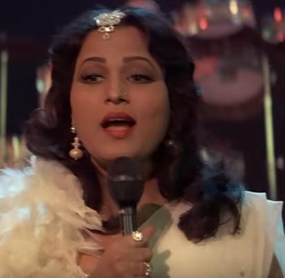 actor Sarla Yeolekar large photo