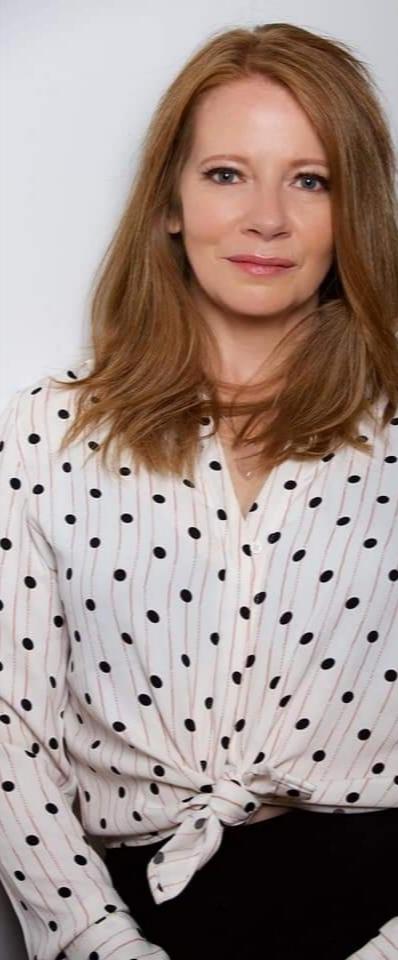 actor Leigh Ann Taylor large photo