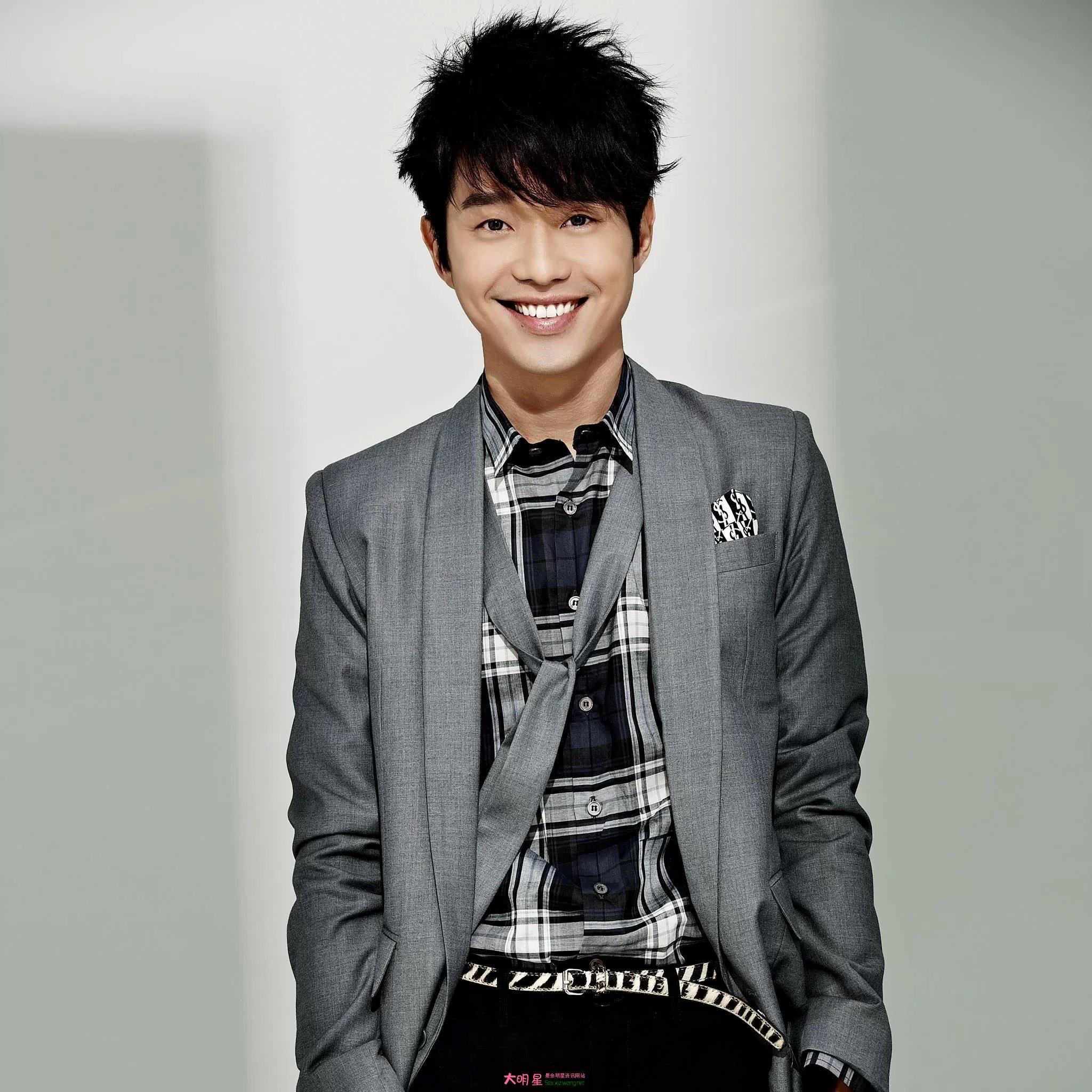 actor Nicholas Teo large photo