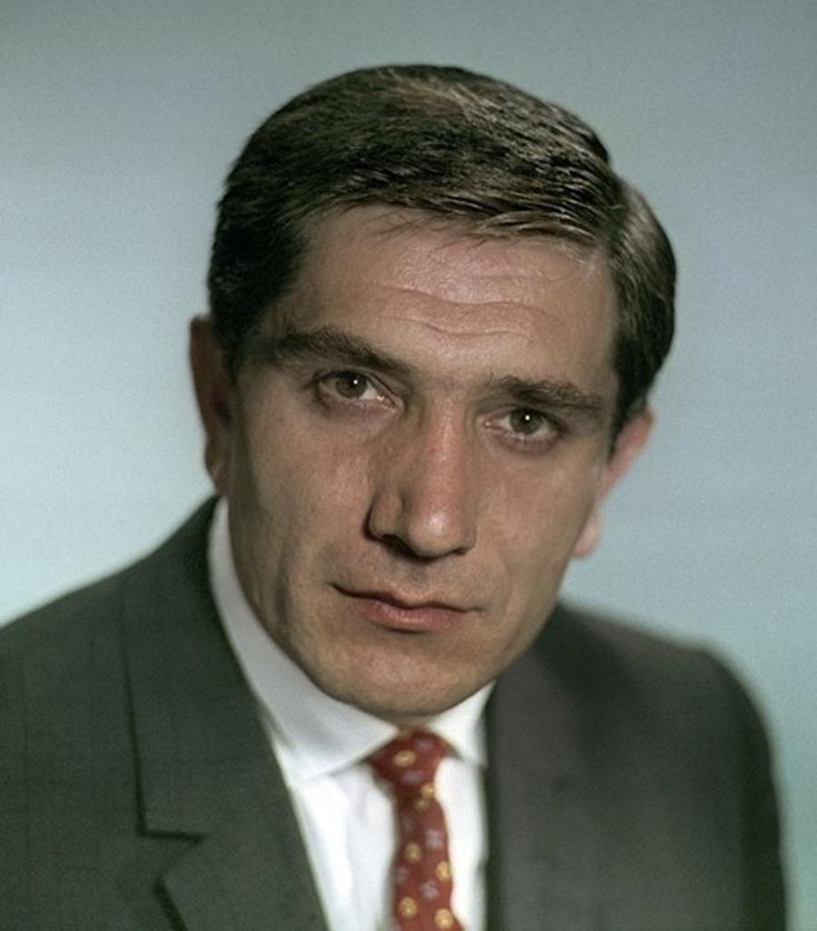 actor Armen Dzhigarkhanyan large photo