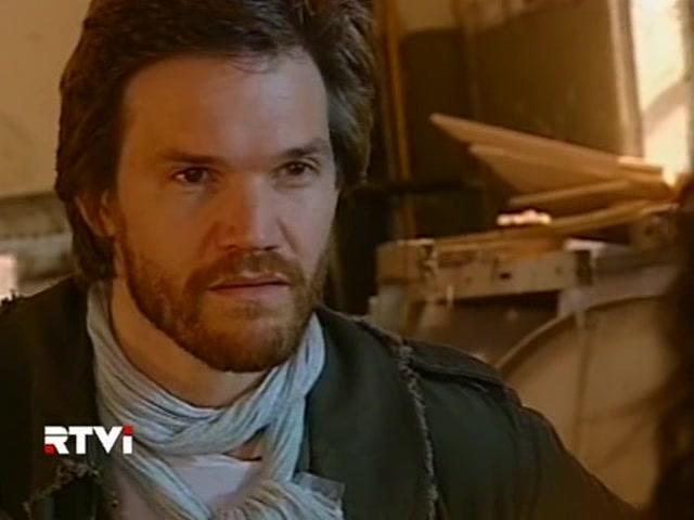 actor Juan Gil Navarro large photo