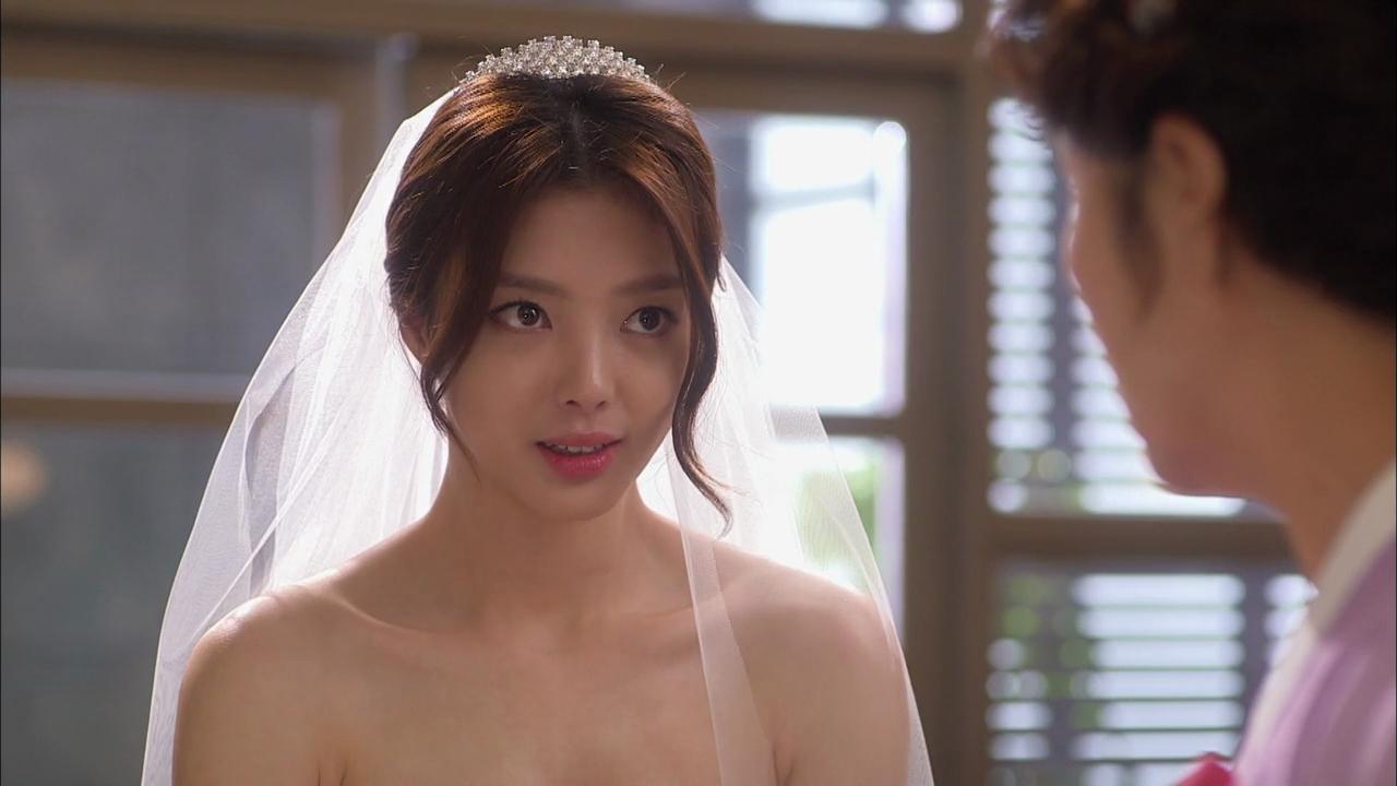 actor Hyun-kyung Uhm large photo