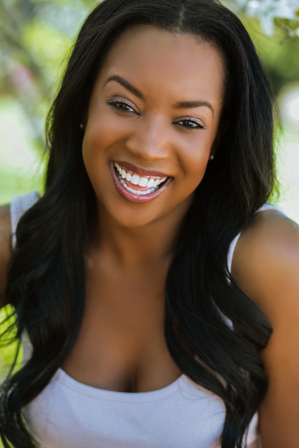 actor Jessi Nicolet large photo