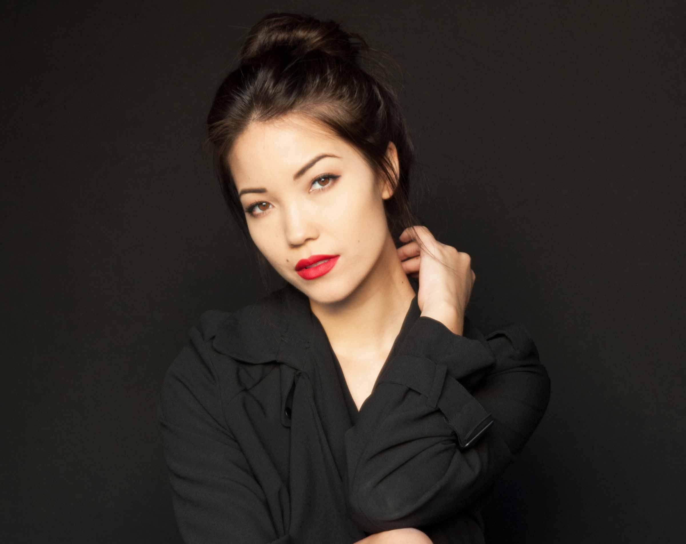 actor Sarah Oh large photo