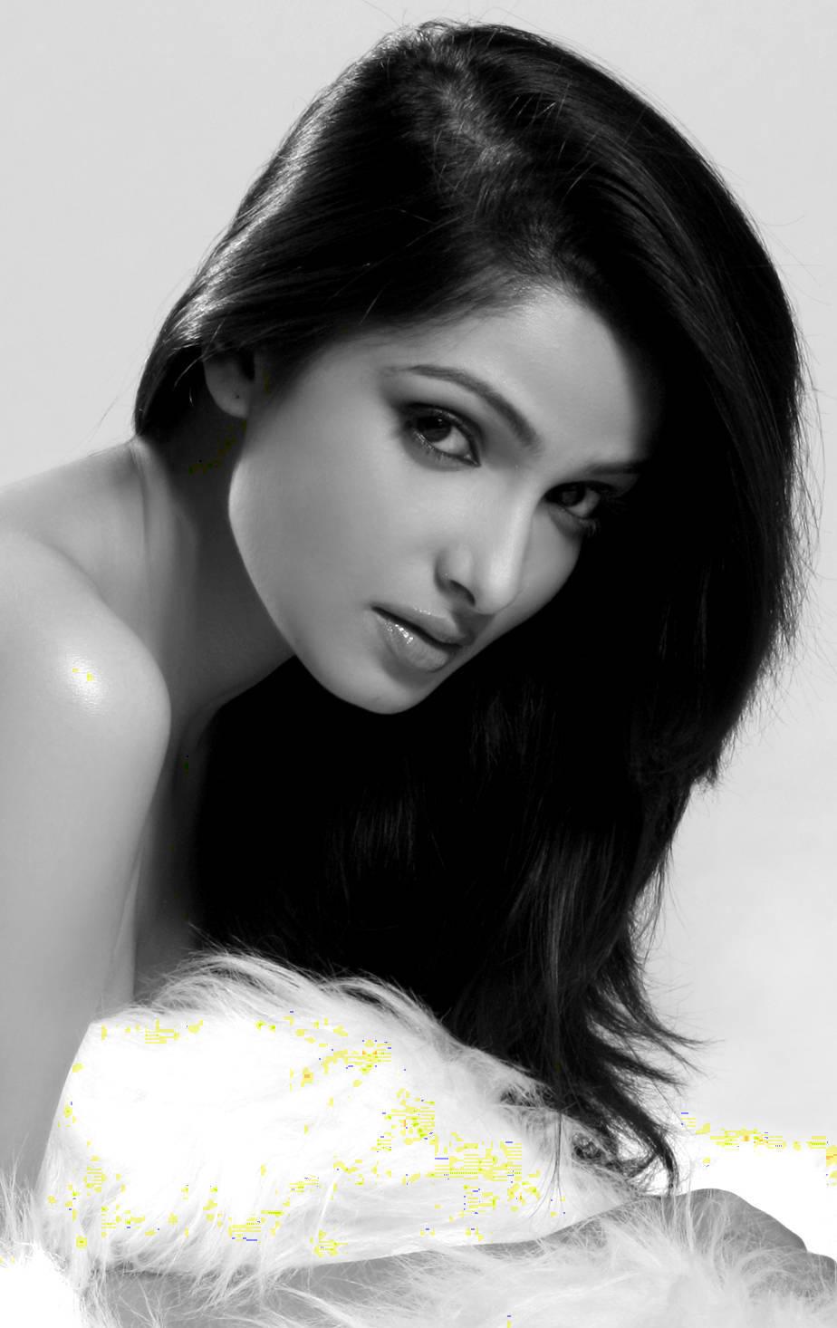 actor Tanushree Chakraborty large photo