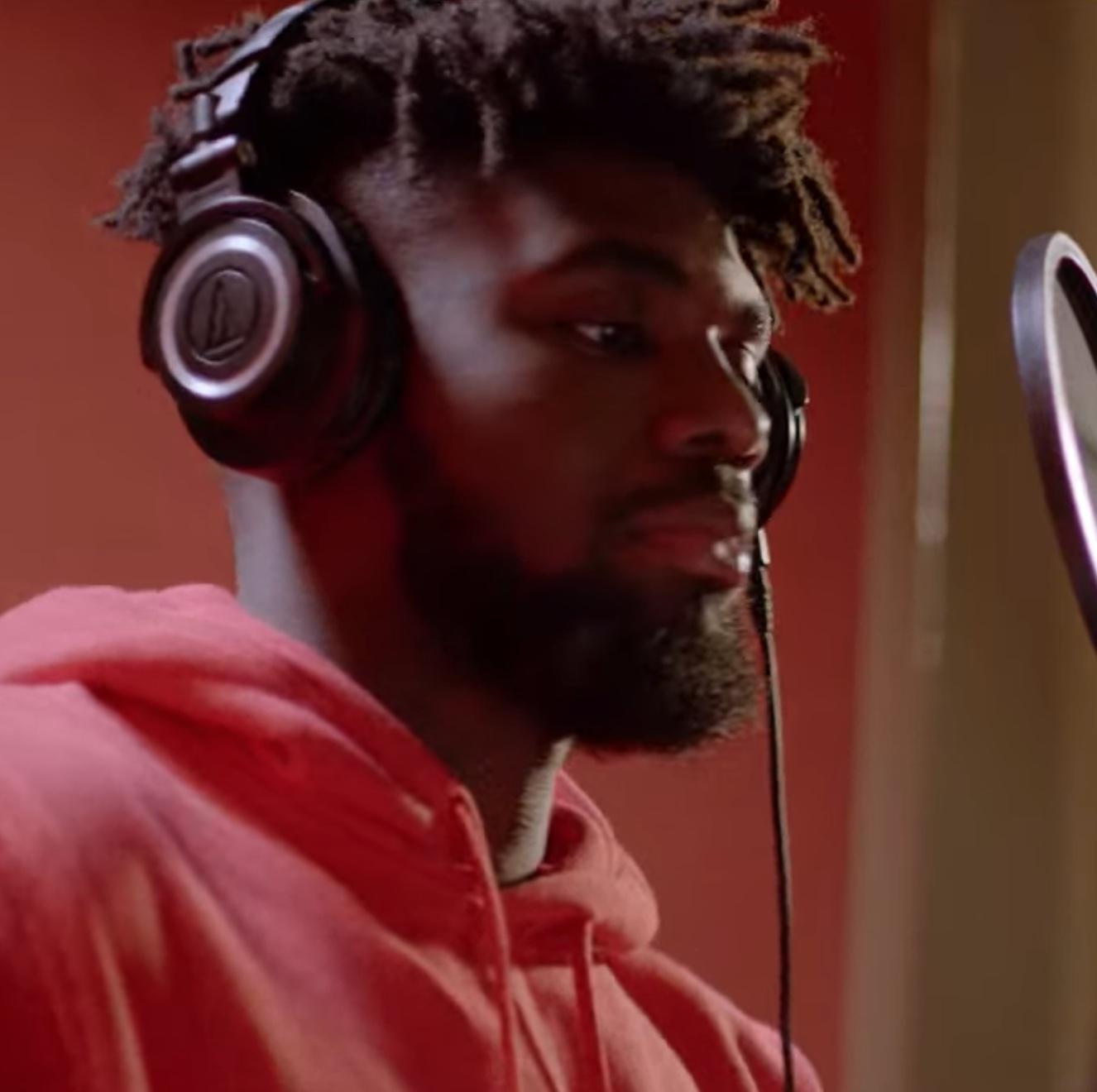 actor Caleb Colossus large photo