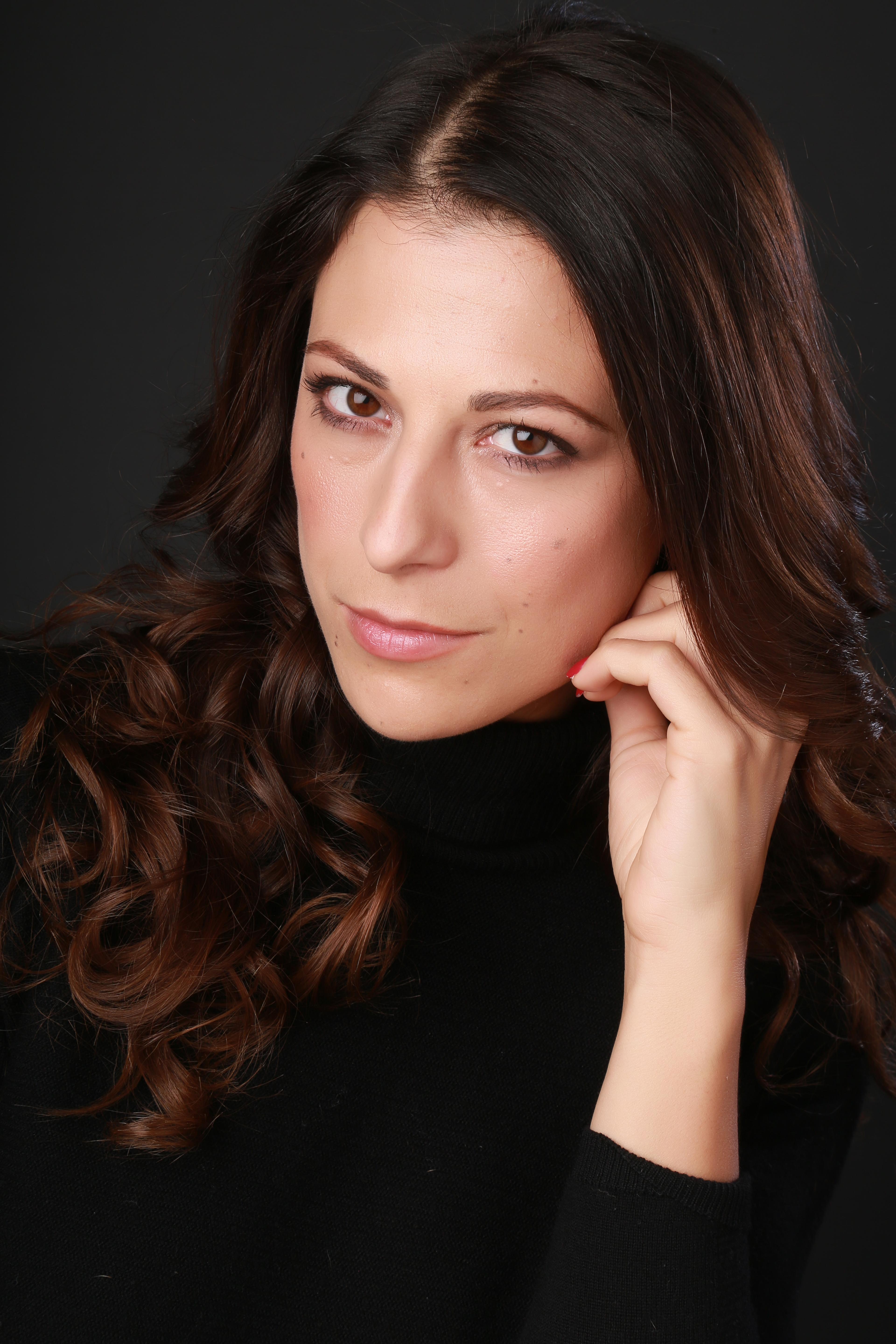 actor Cassandra Thomas large photo