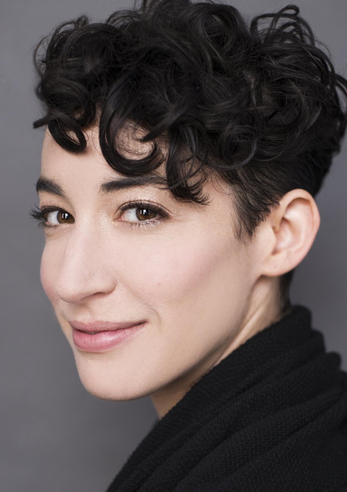 actor Sara Farb large photo