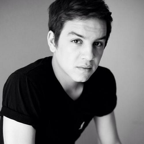 actor Antoine Pilon large photo