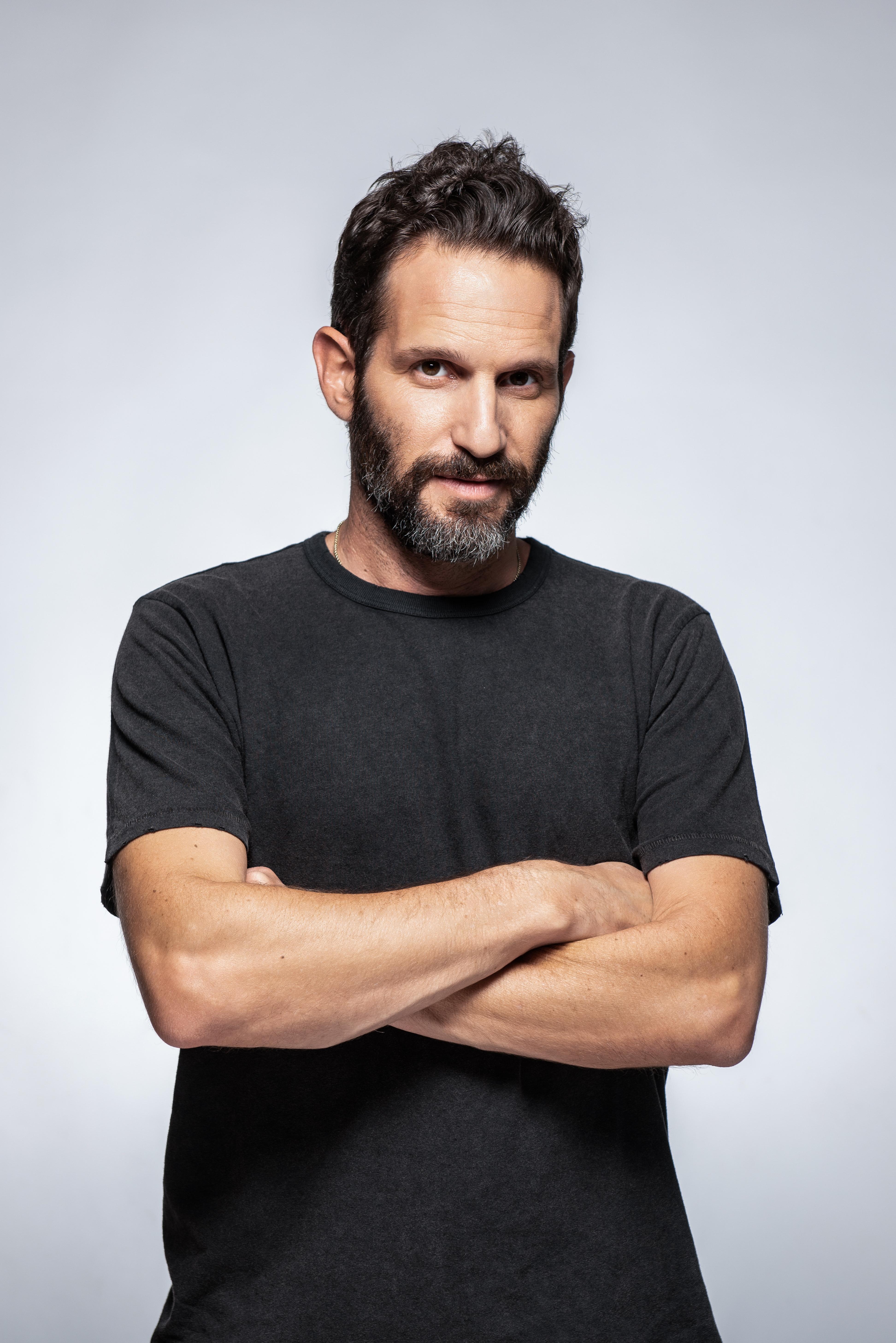 actor Guri Alfi large photo