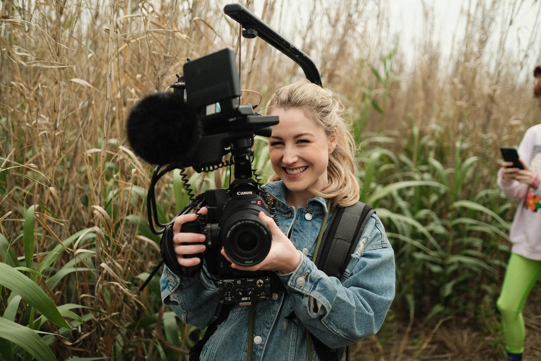 actor Cait Pool large photo