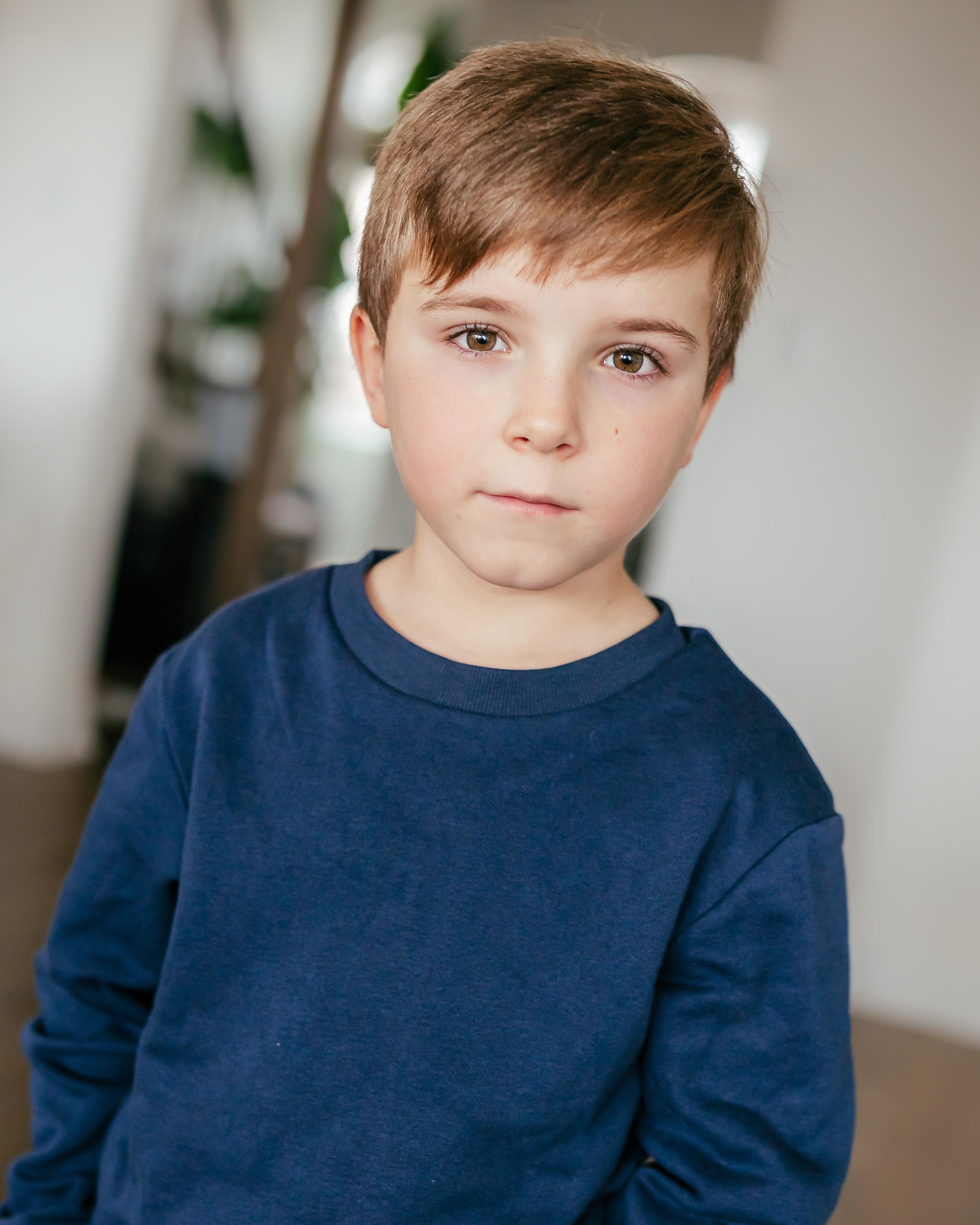 actor Mason Gahan large photo