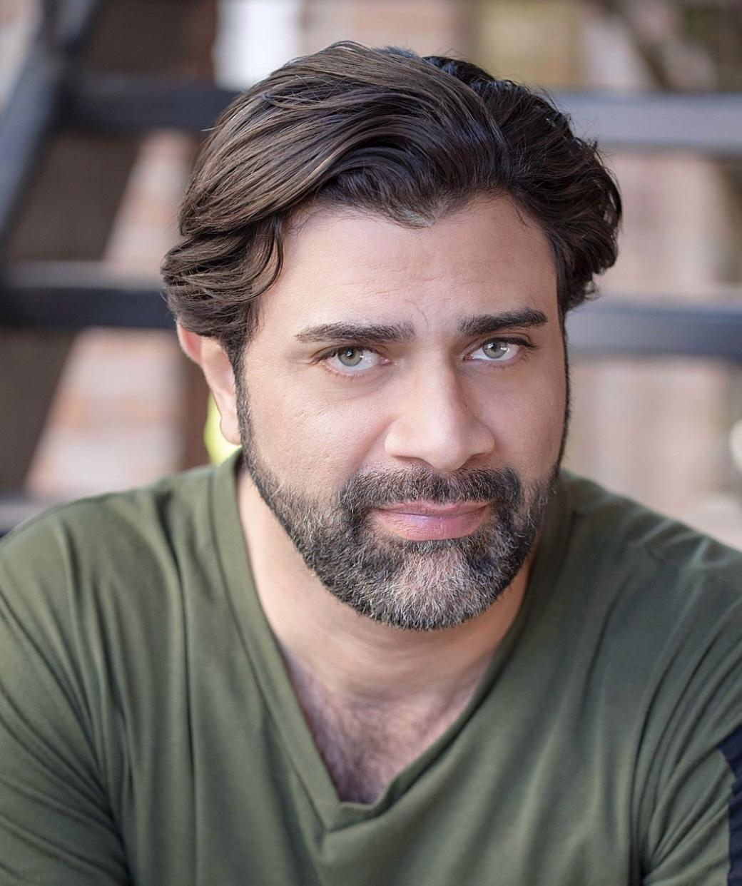 actor Carlos Lerman large photo