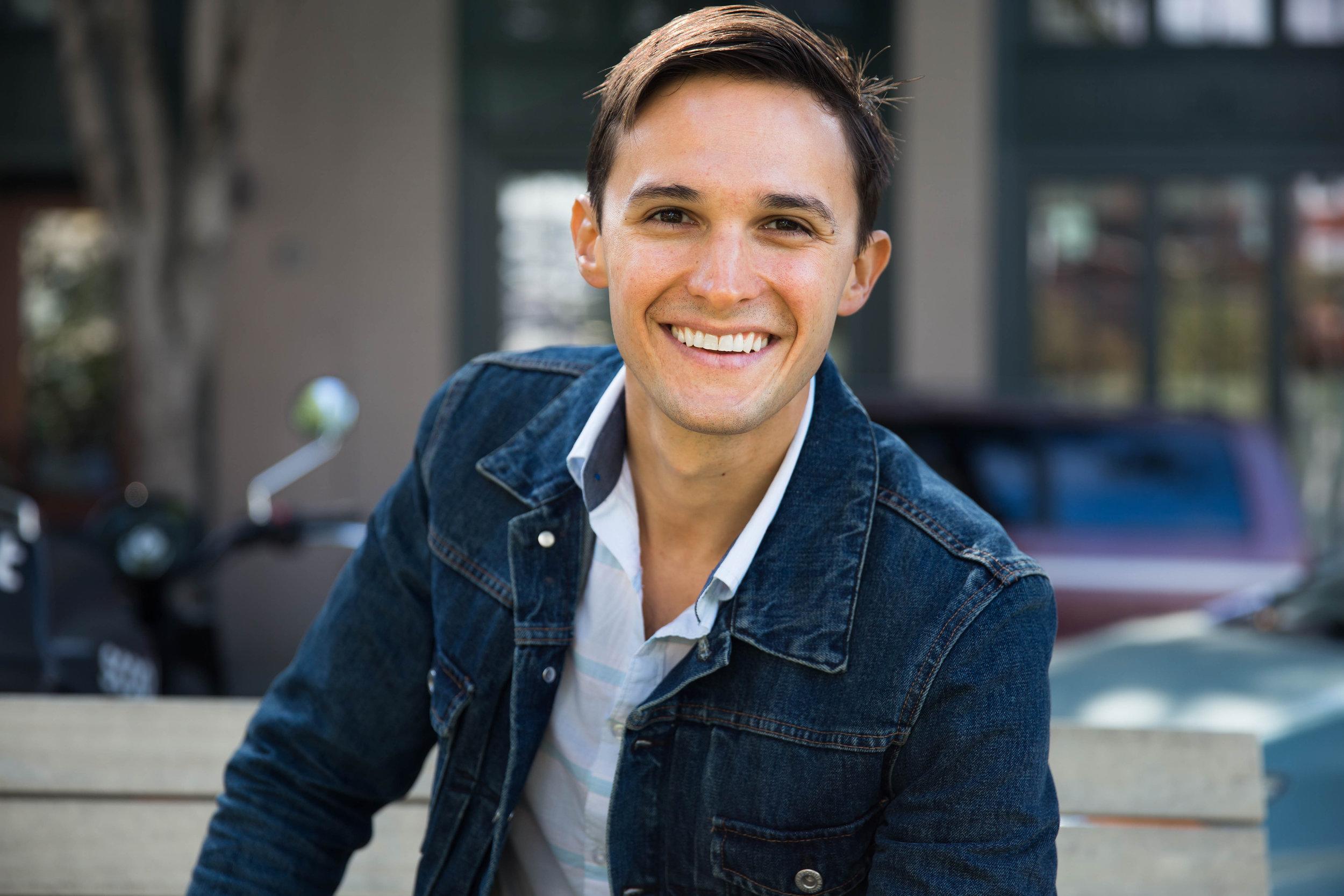 actor Taylor Lambert large photo