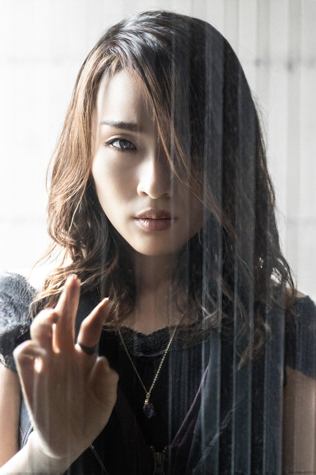 actor Rina Hoshino large photo