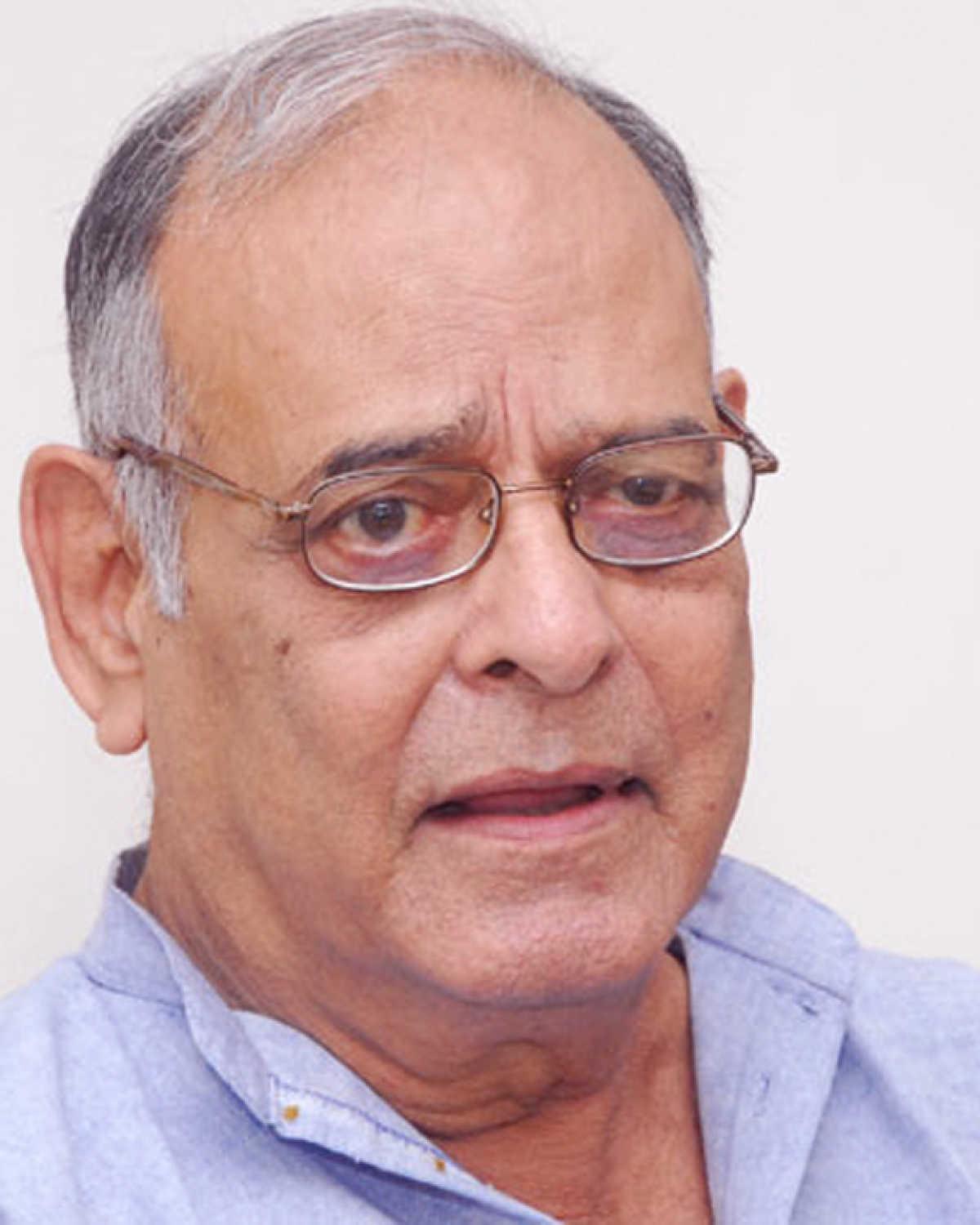 actor Achyut Potdar large photo