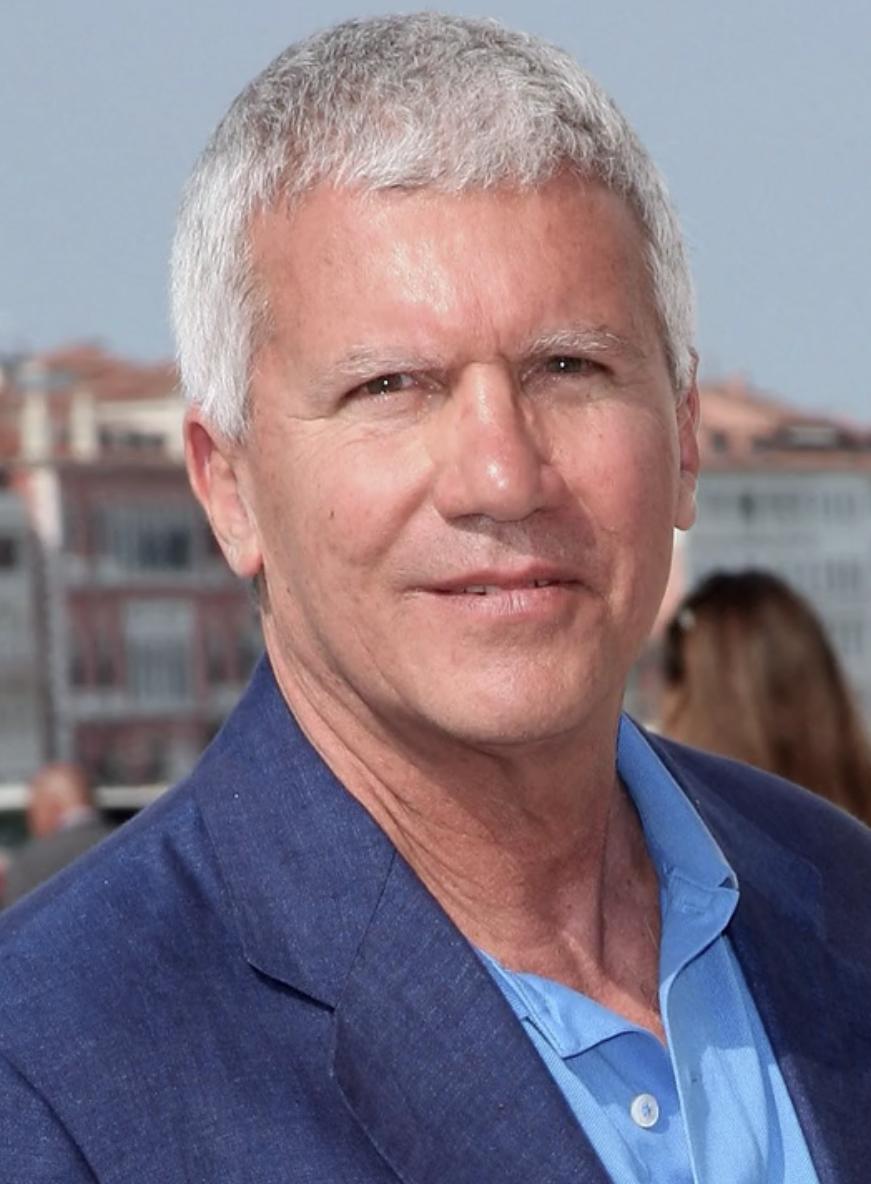 actor Larry Gagosian large photo