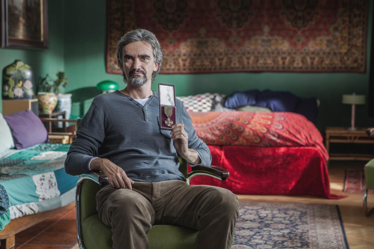 actor Martin Mysicka large photo