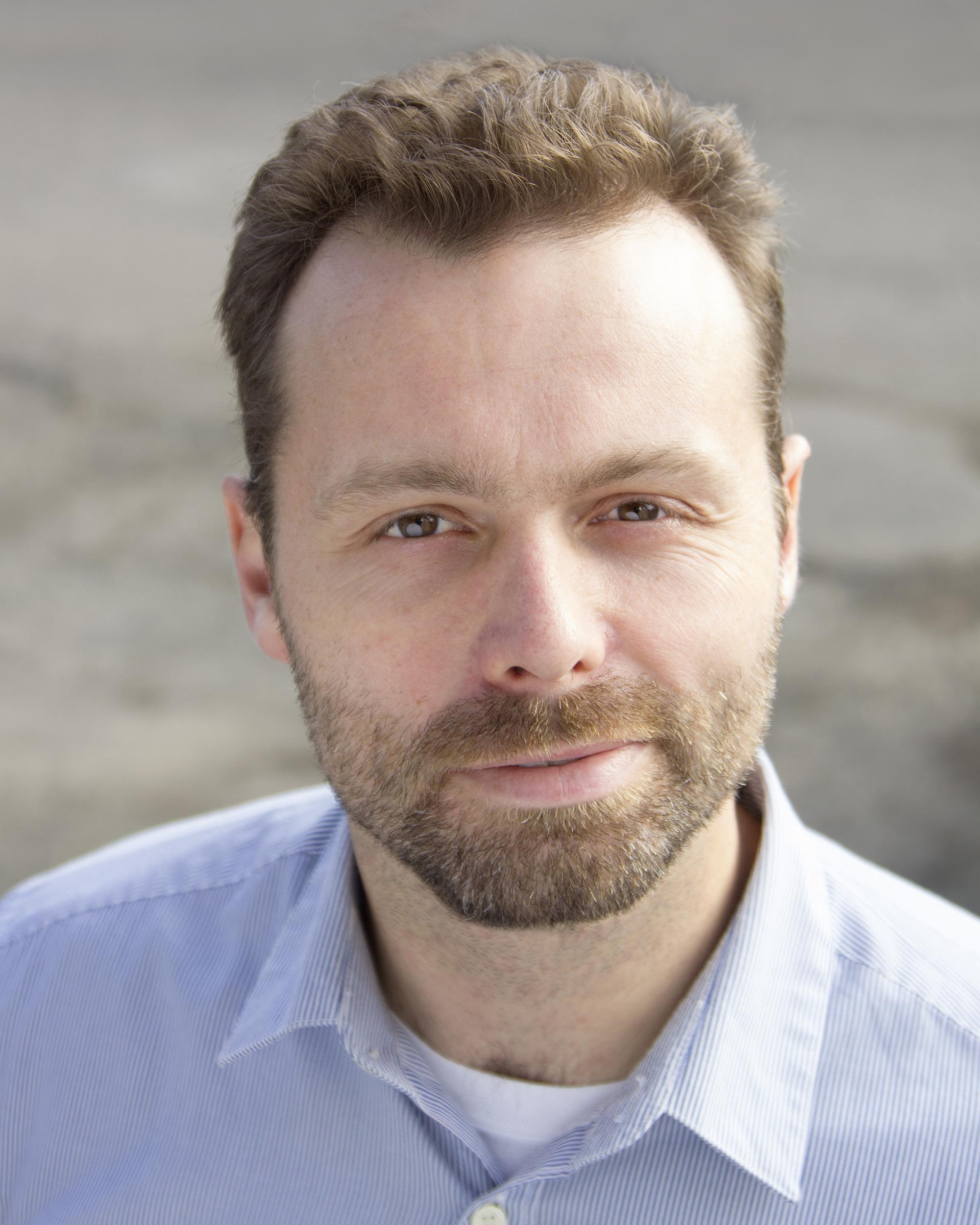 actor Adam Dow large photo