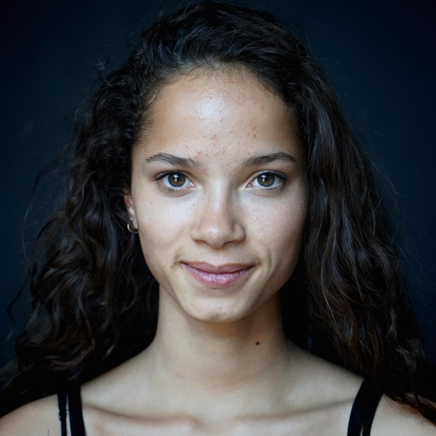 actor Lou Haltinner large photo