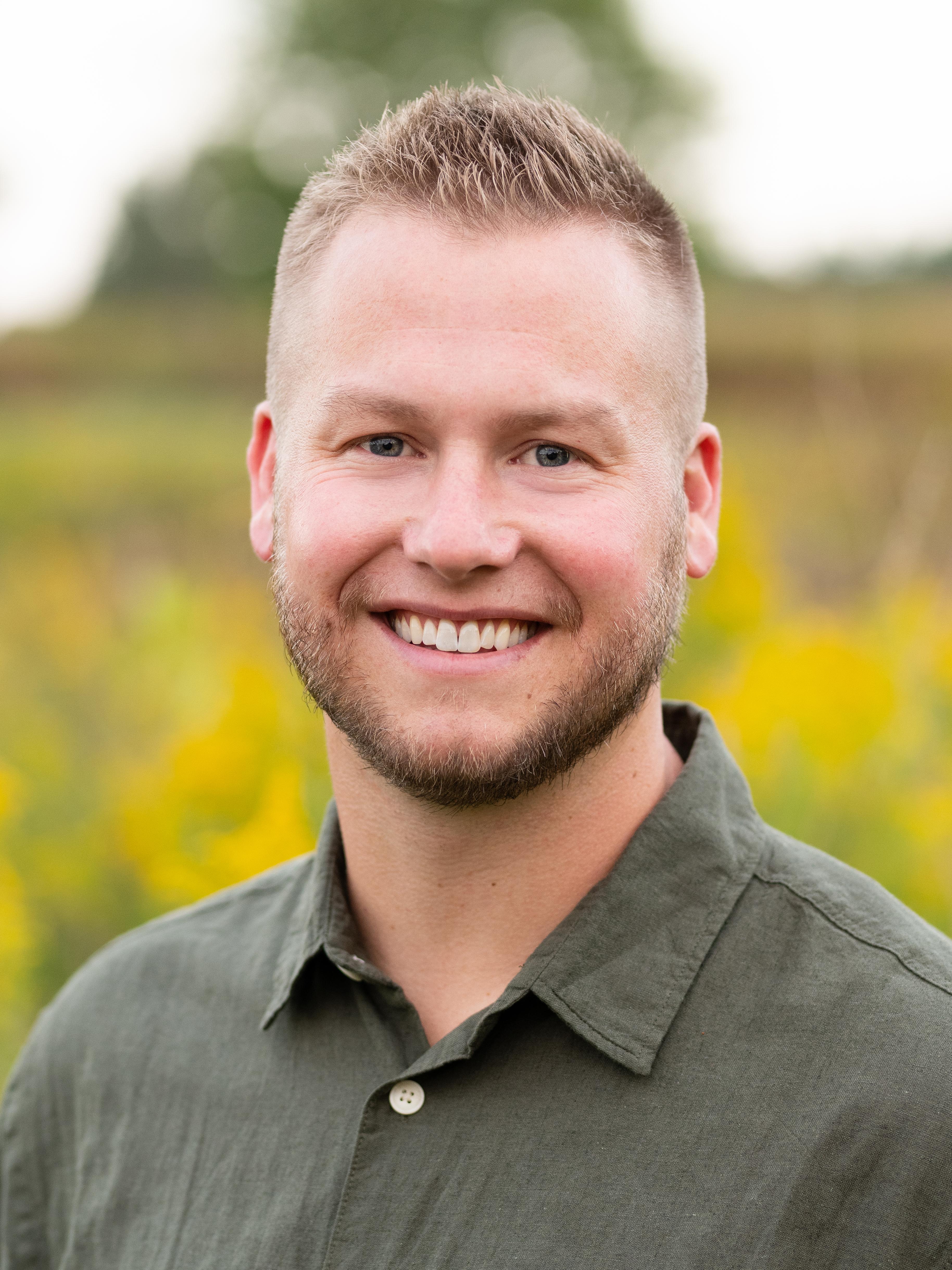 actor Josh Menning large photo