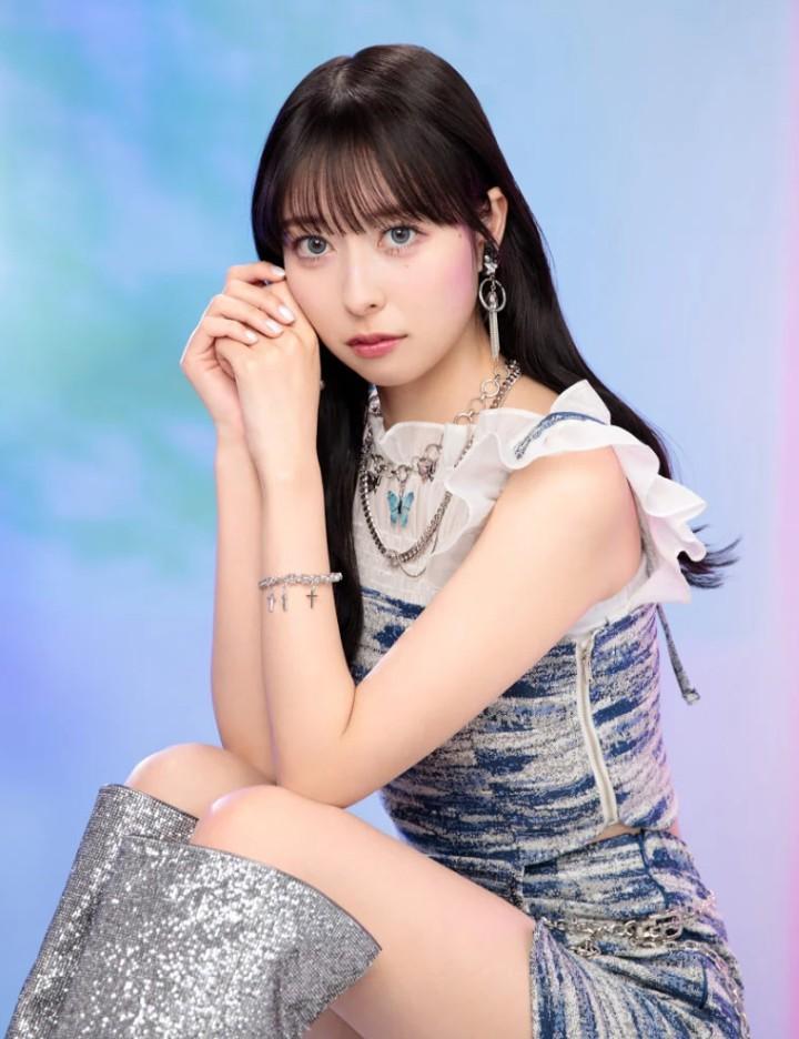 actor Reina Kondou large photo