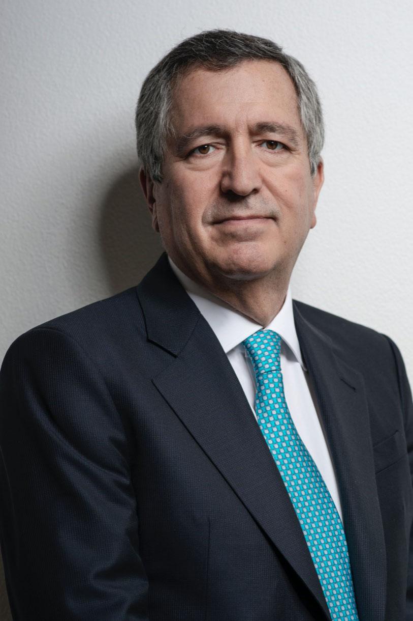 actor Jorge Vergara large photo