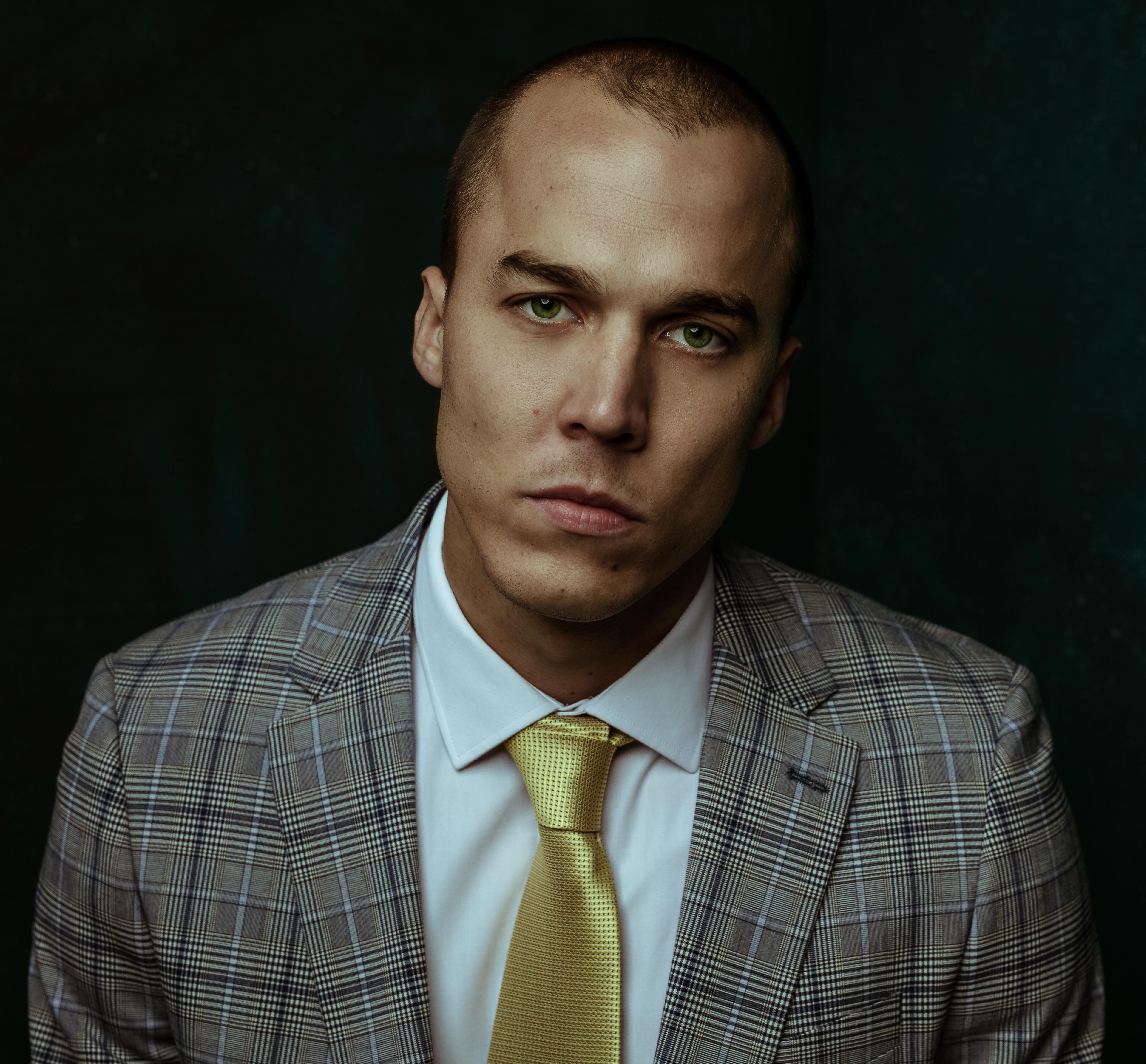 actor Steven Bush large photo