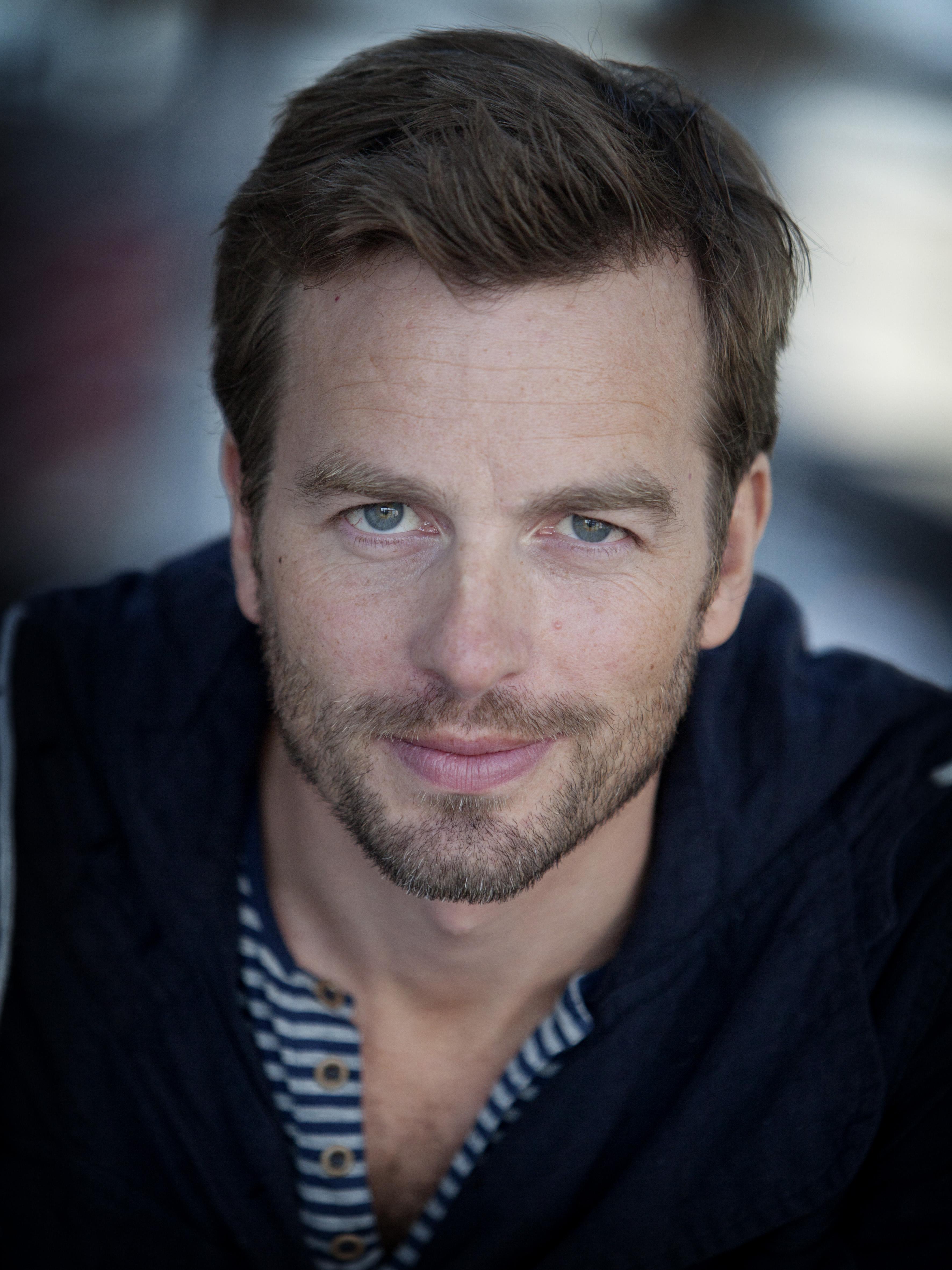 actor Christopher Wollter large photo