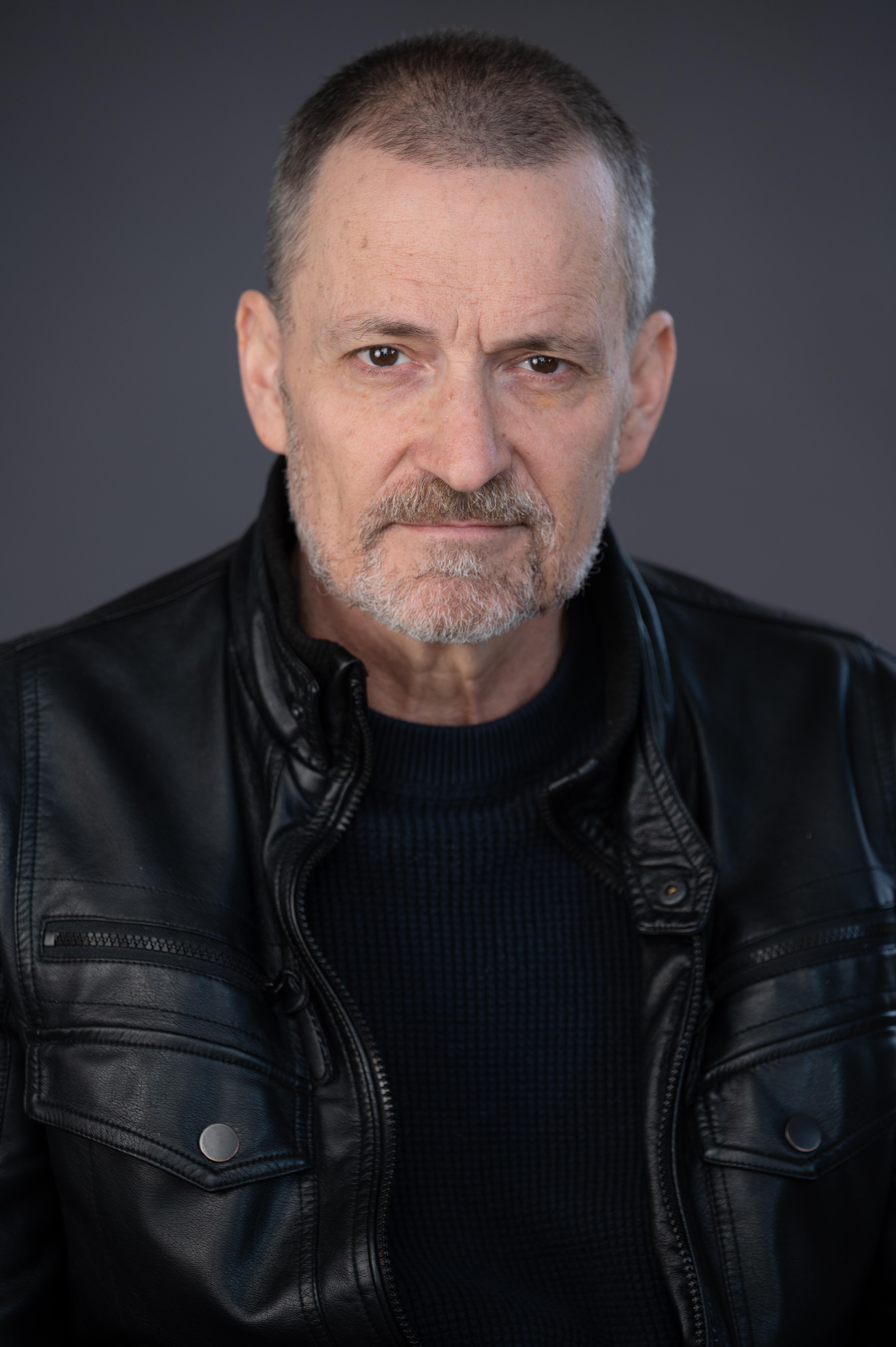 actor Gary David Keast large photo