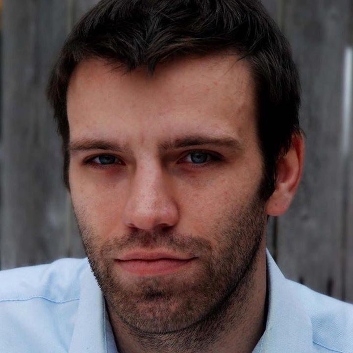 actor Justin Snyder large photo