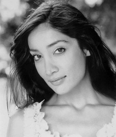 actor Sofia Hayat large photo