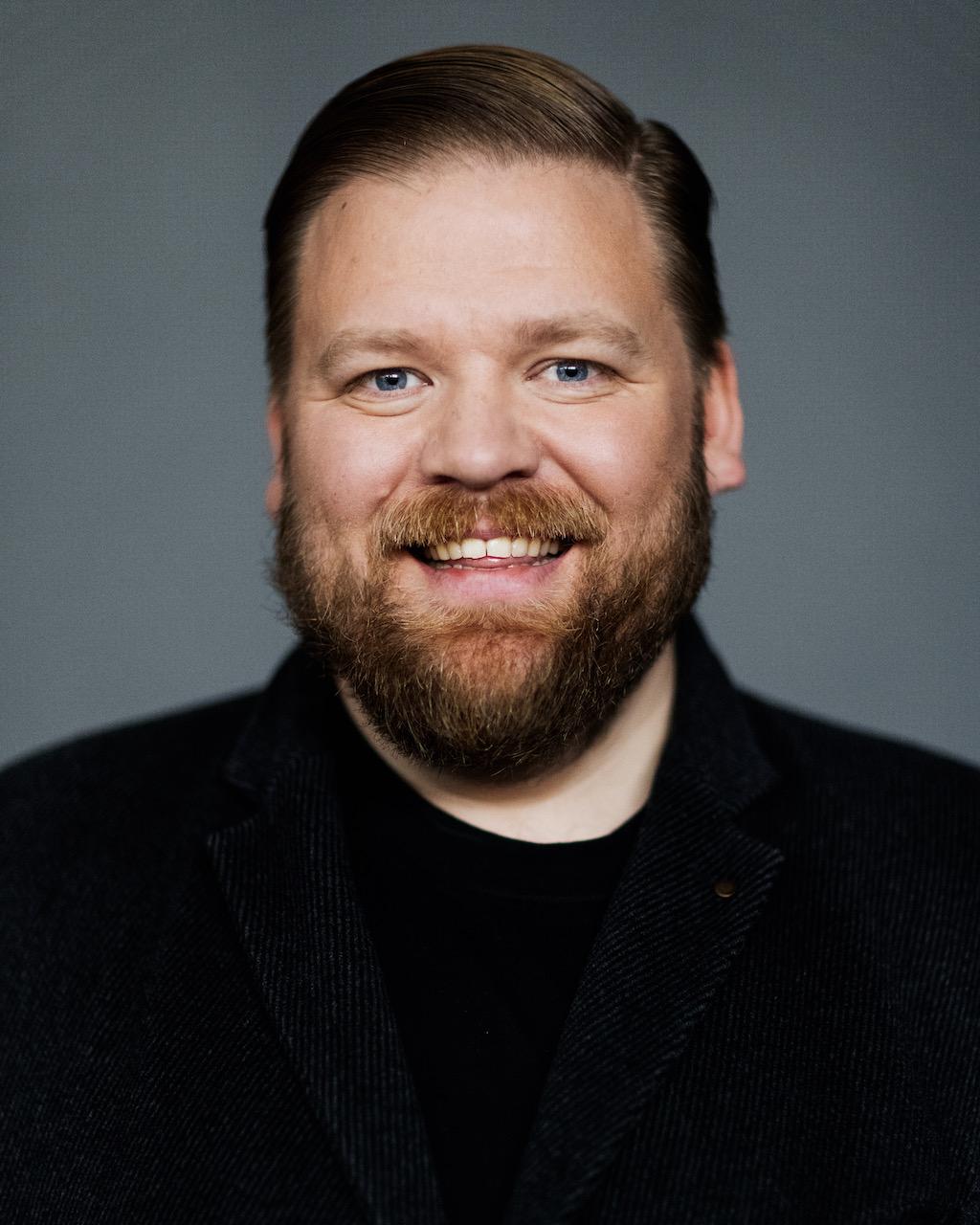 actor Hannes Óli Ágústsson large photo