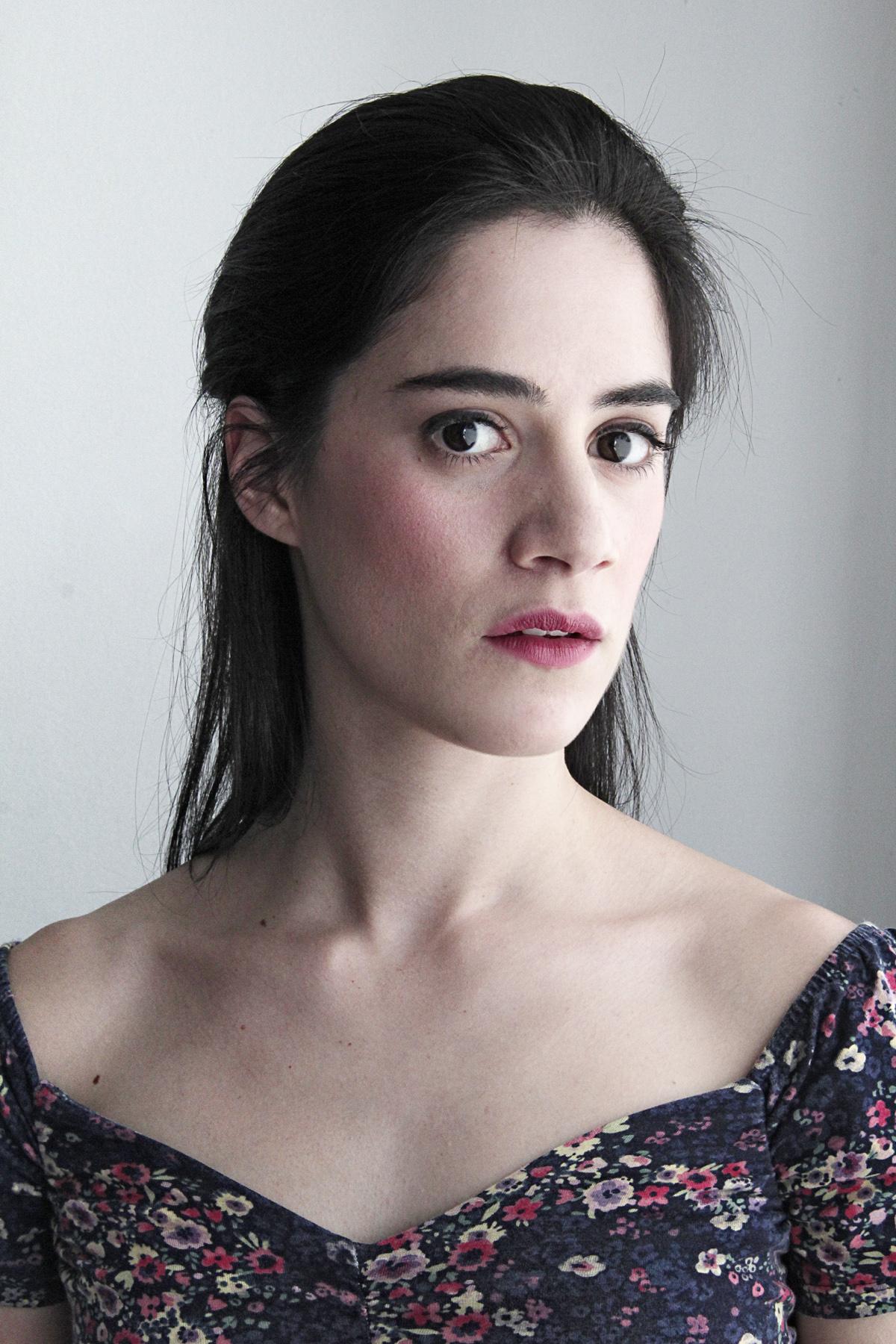 actor Tamara Vallarta large photo