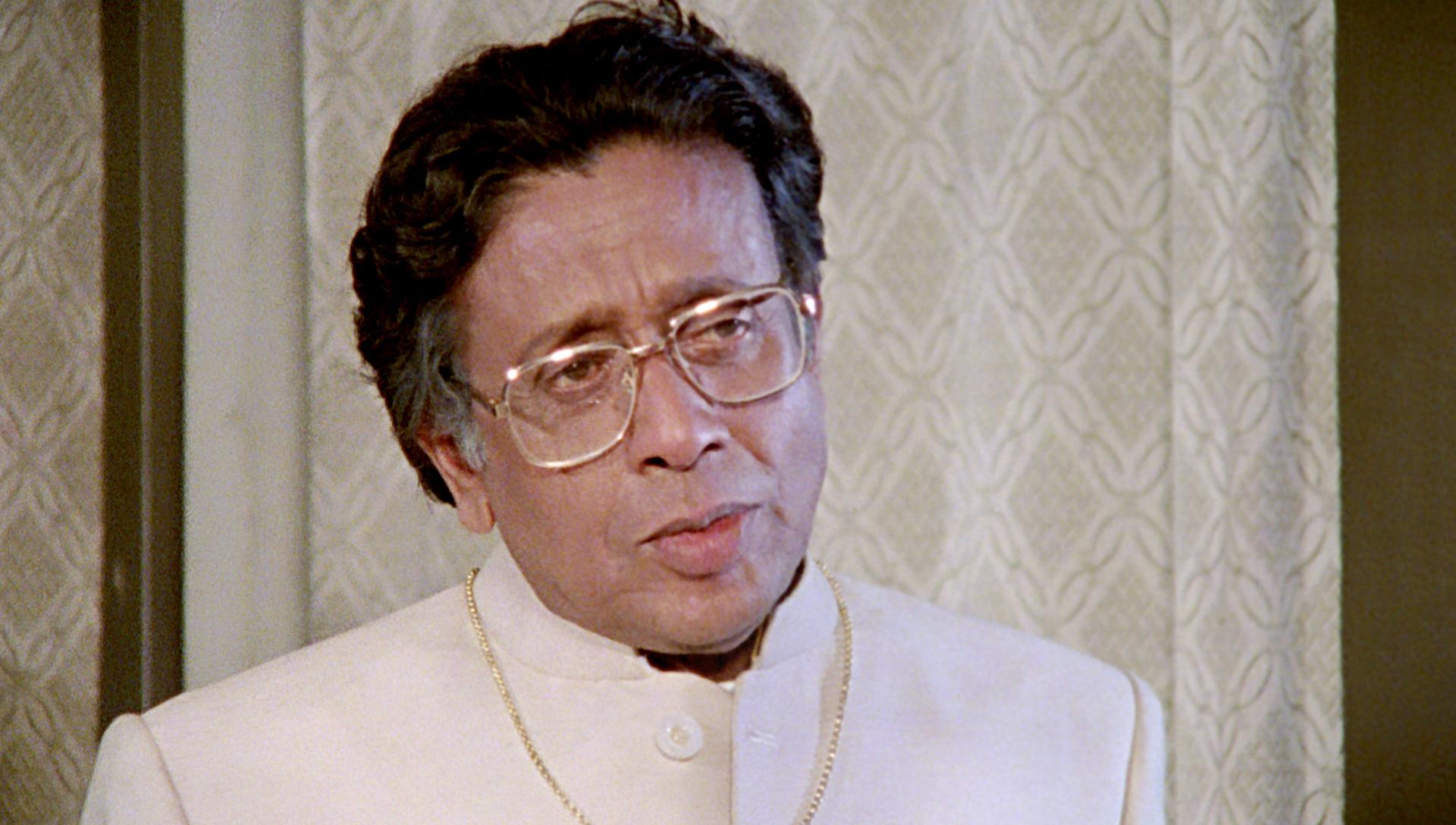 actor Nilu Phule large photo