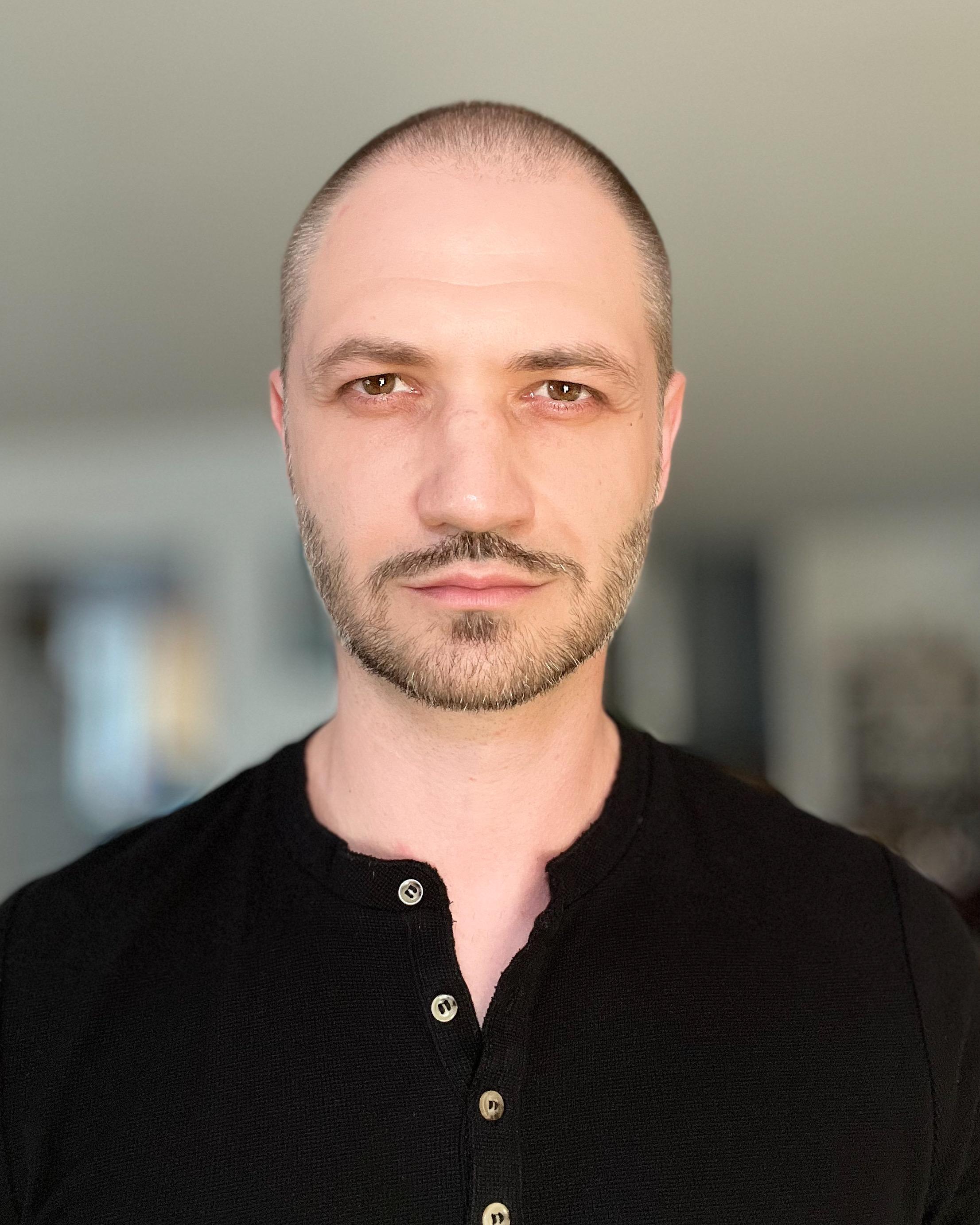 actor Roman Blat large photo