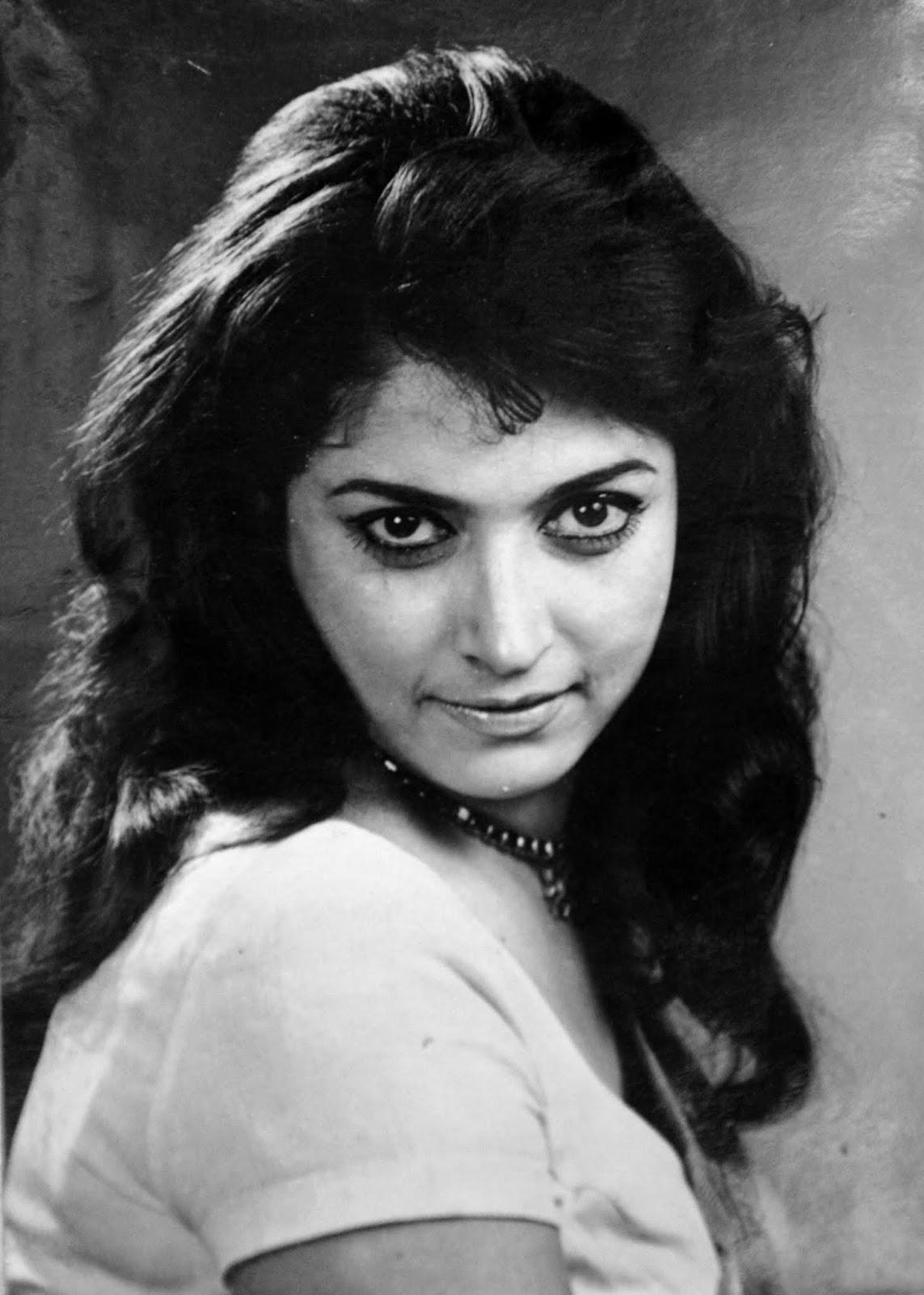 actor Lolita Chatterjee large photo
