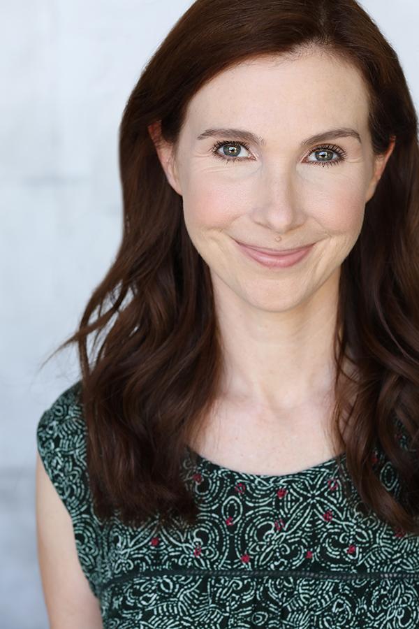 actor Emily Eiden large photo