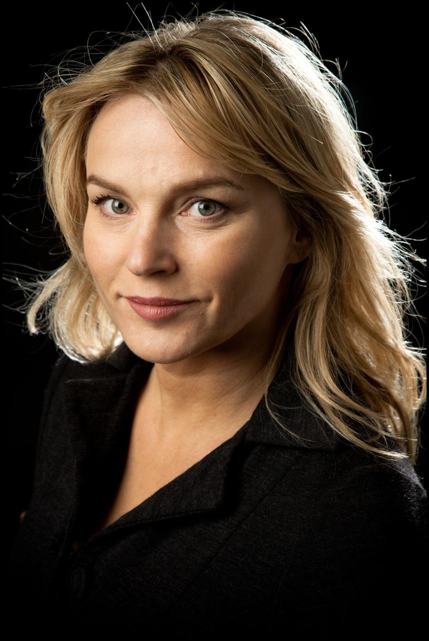 actor Karlijn Sileghem large photo