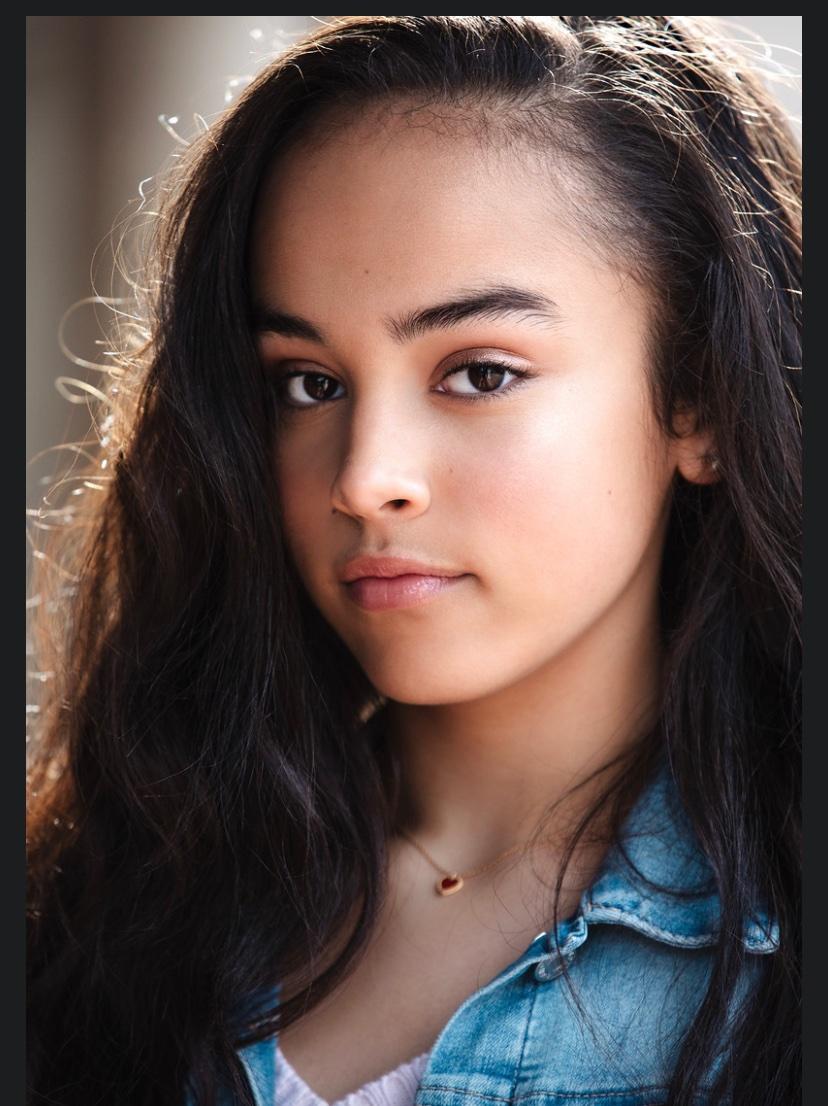 actor Ava Bokelberg large photo