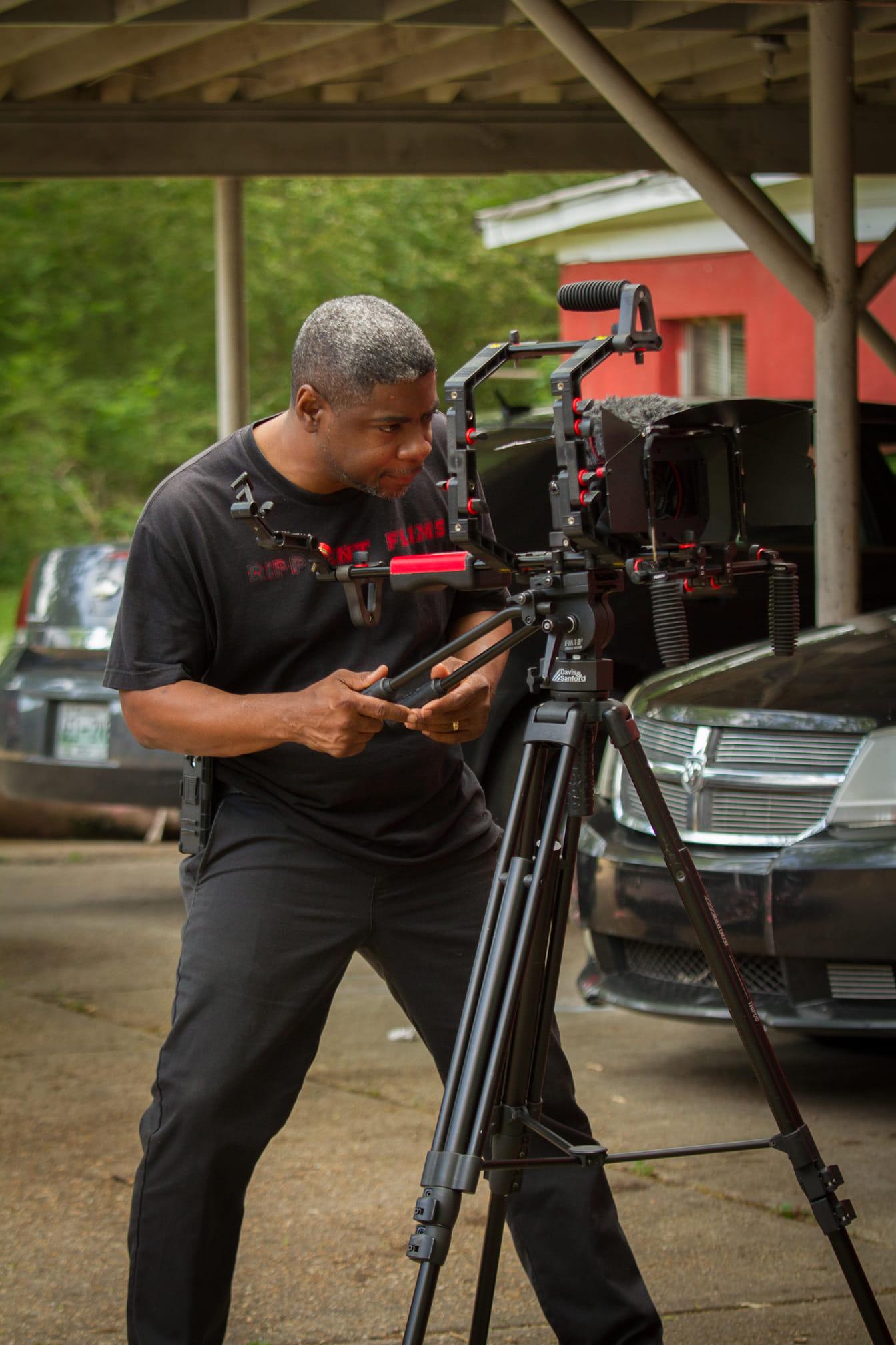 actor Robert L. Parker III large photo