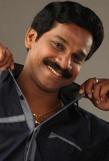 actor Vinod Kovoor large photo